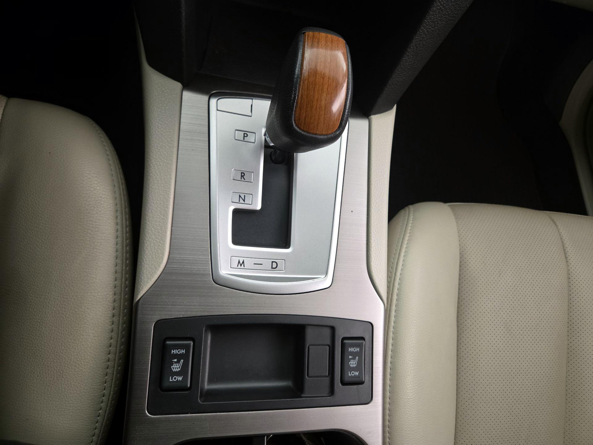 Thumbnail: 2014 Subaru Outback - 17