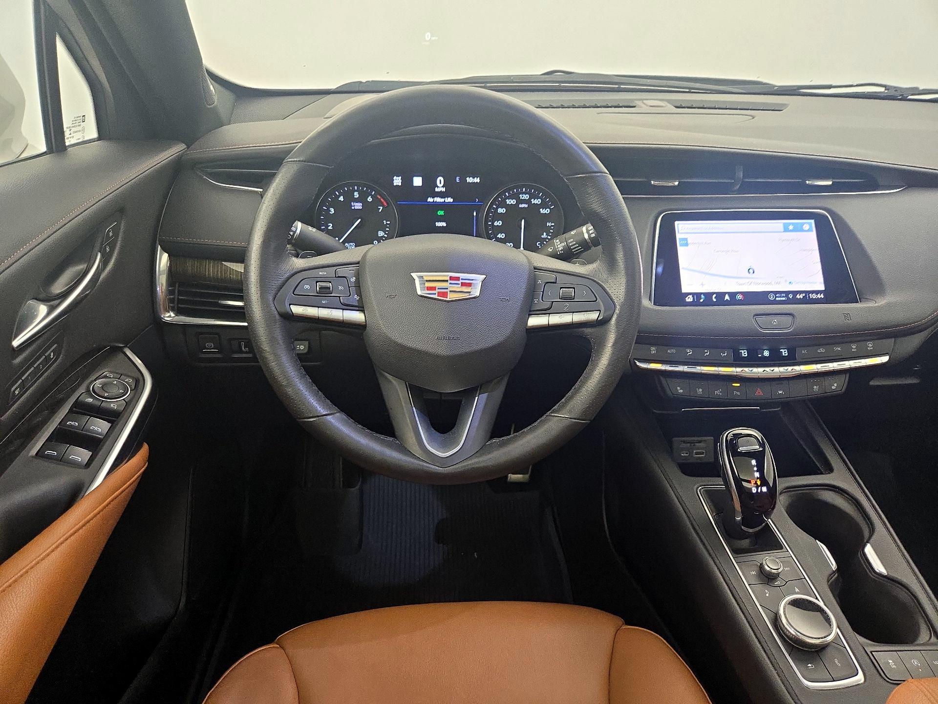 Thumbnail: 2021 Cadillac XT4 - 10