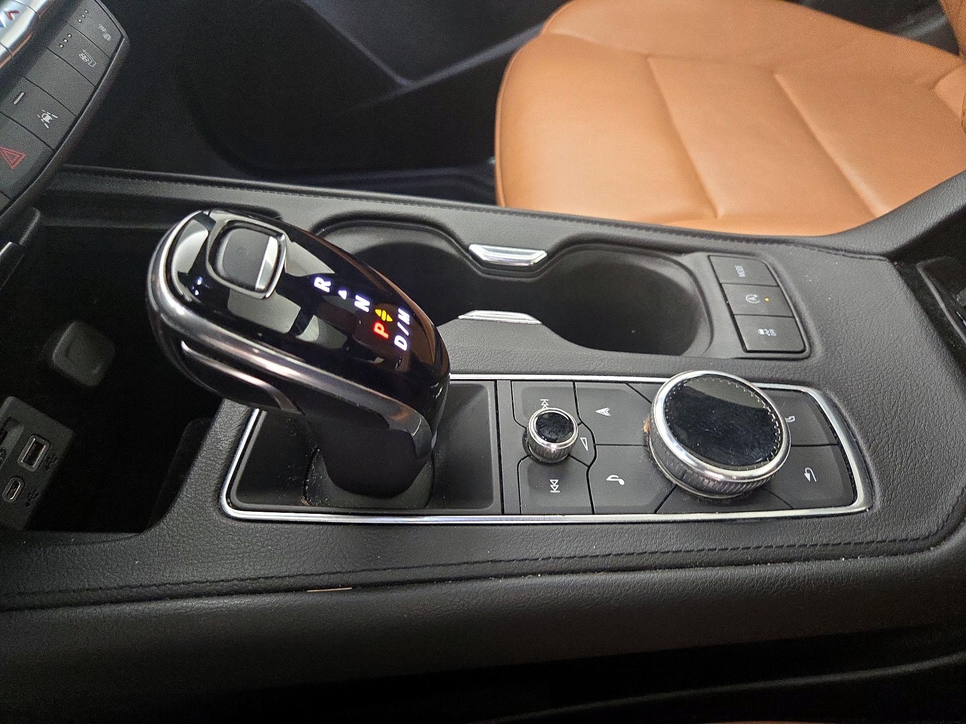 Thumbnail: 2021 Cadillac XT4 - 18