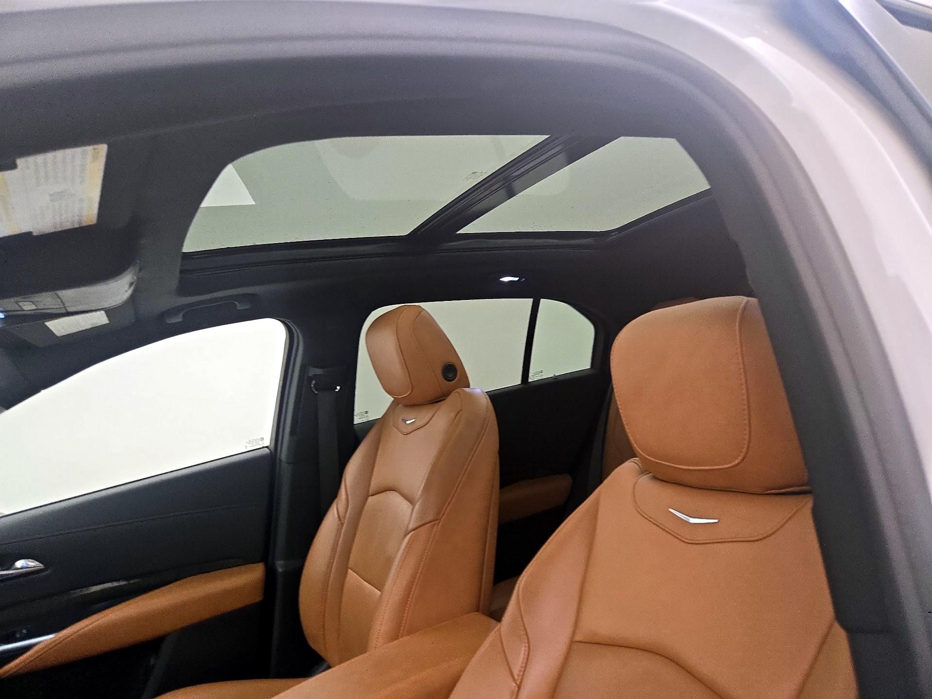 Thumbnail: 2021 Cadillac XT4 - 20