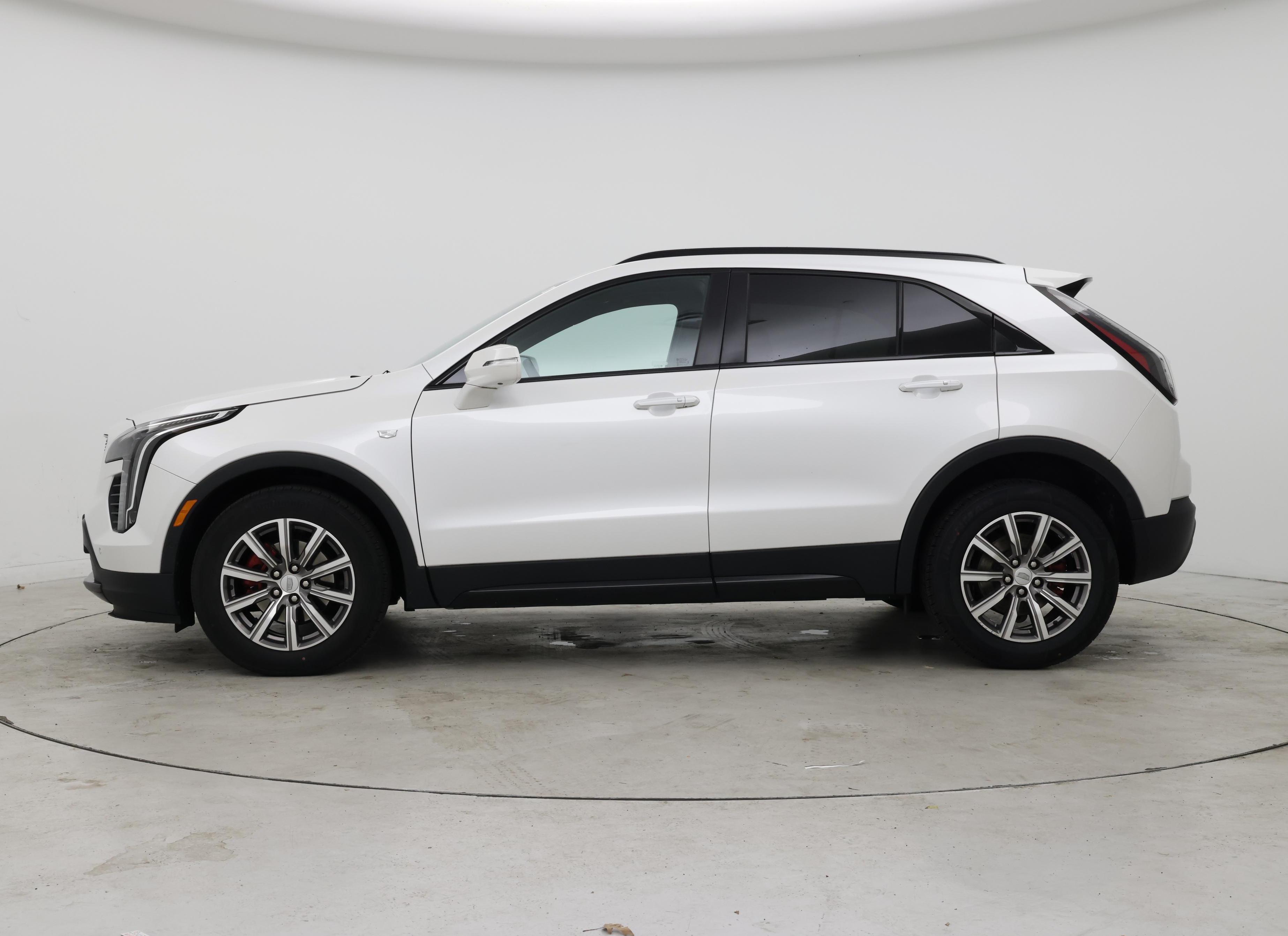 Thumbnail: 2021 Cadillac XT4 - 3