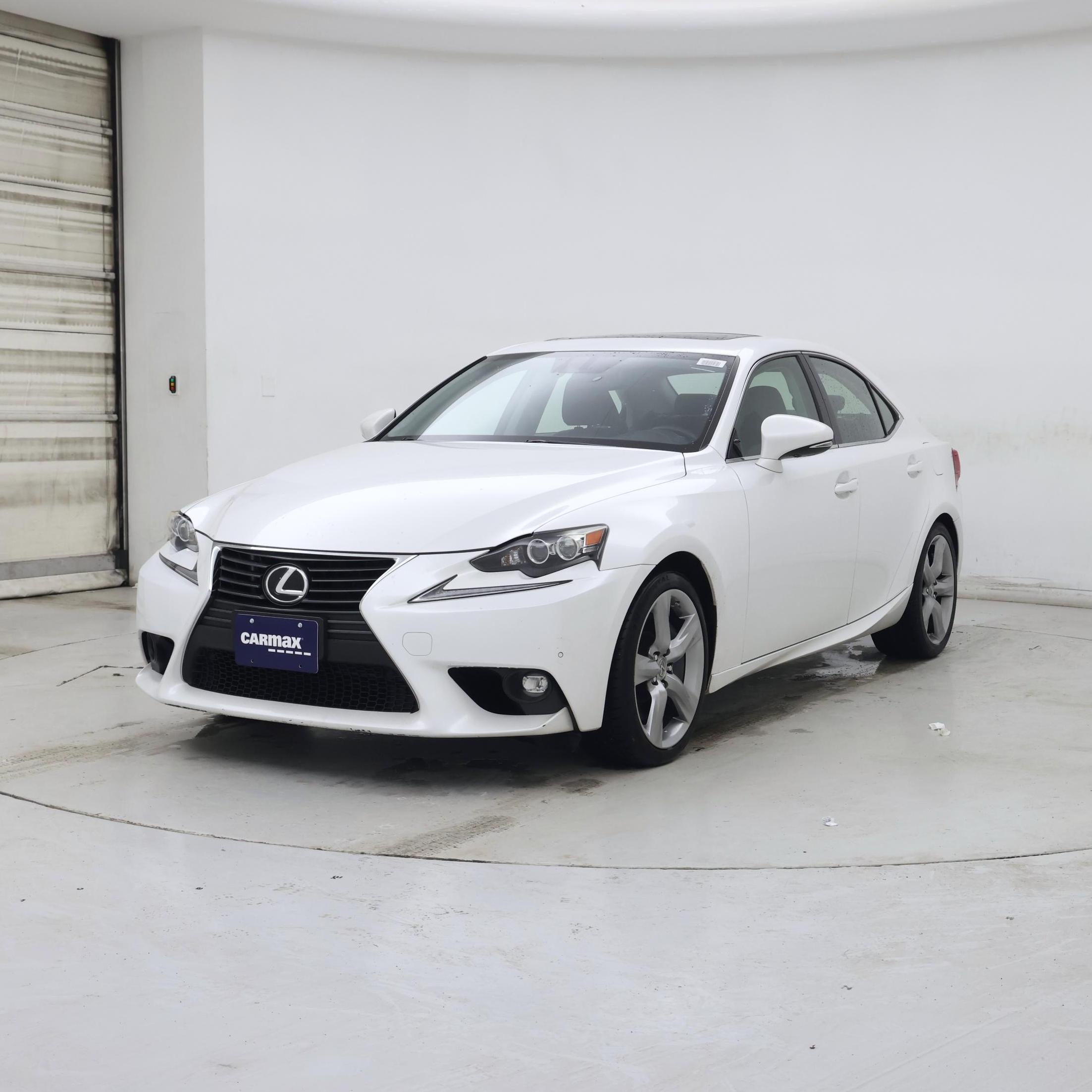 Thumbnail: 2016 Lexus IS - 4