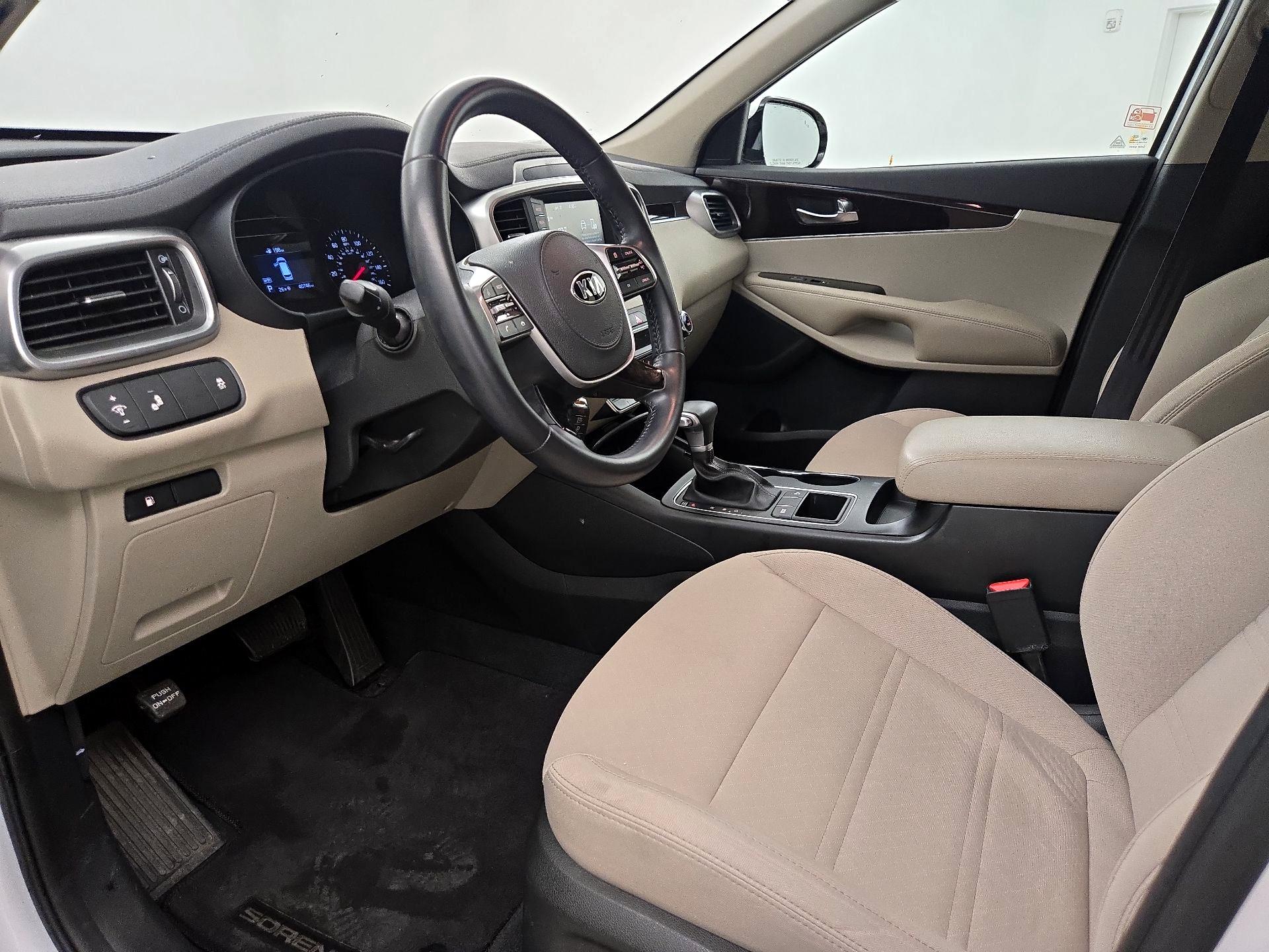 Thumbnail: 2020 Kia Sorento - 11