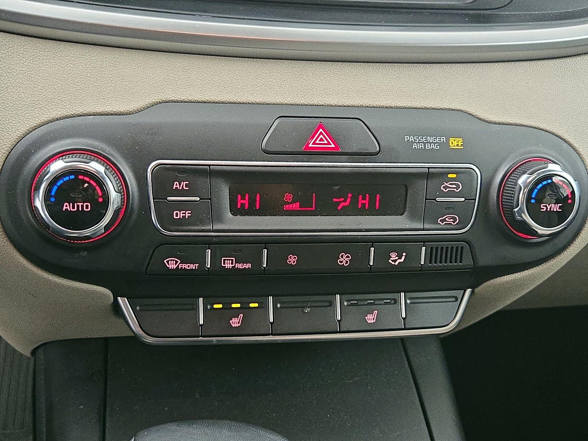 Thumbnail: 2020 Kia Sorento - 16