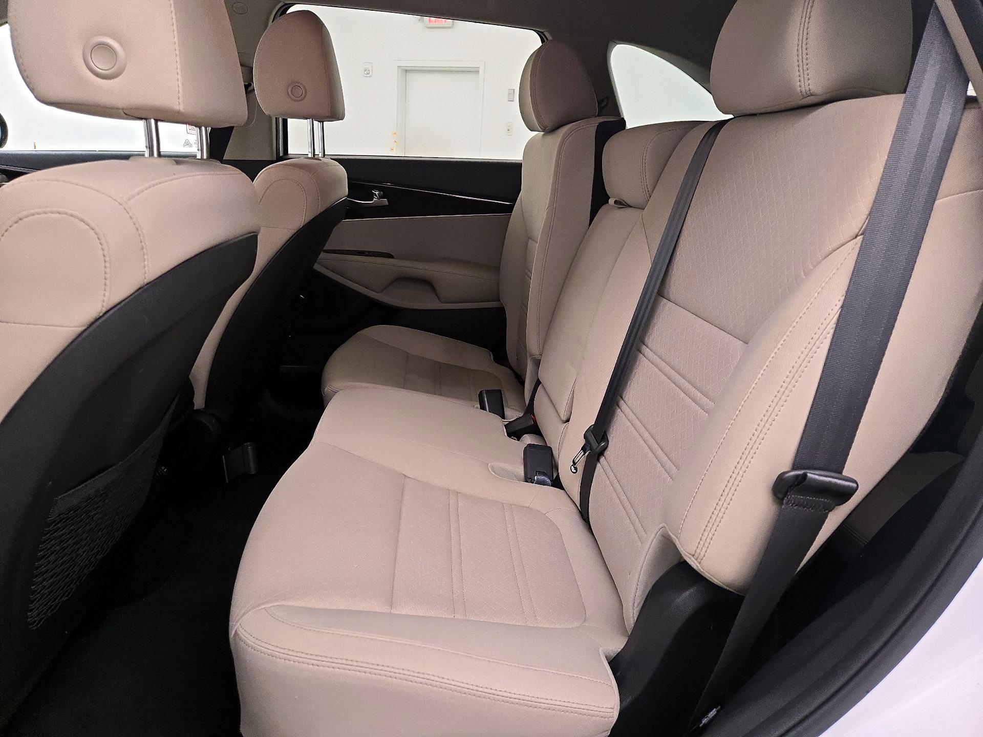 Thumbnail: 2020 Kia Sorento - 19