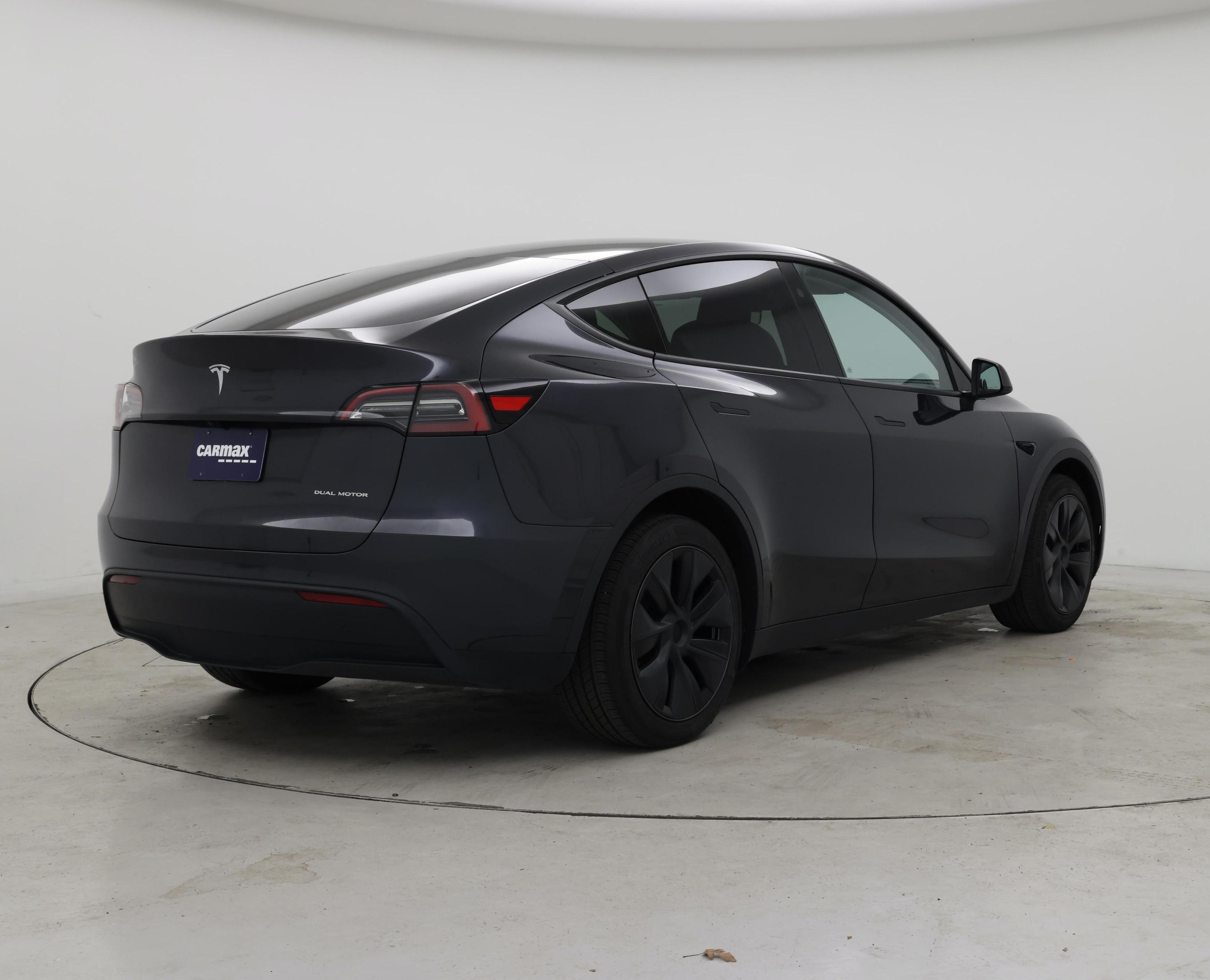 Thumbnail: 2024 Tesla Model Y - 8