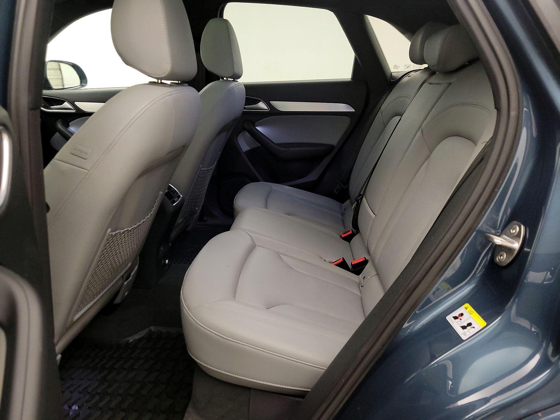 Thumbnail: 2018 Audi Q3 - 19