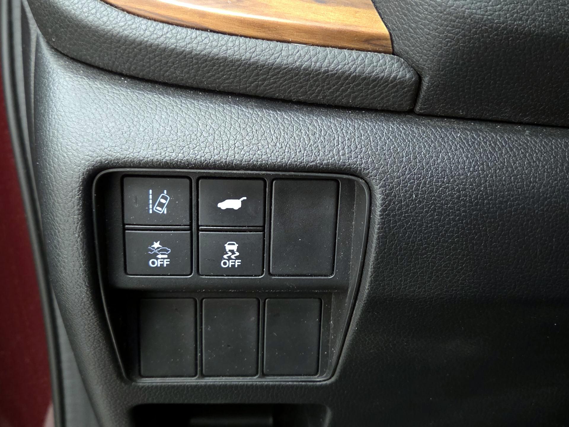 Thumbnail: 2017 Honda CR-V - 13