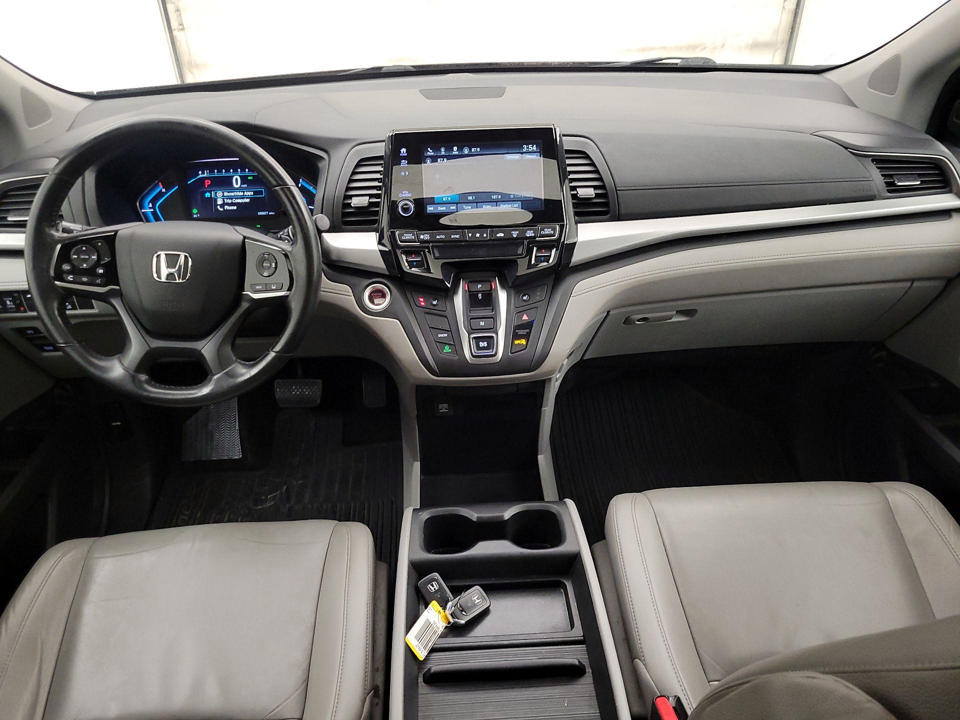 Thumbnail: 2018 Honda Odyssey - 9