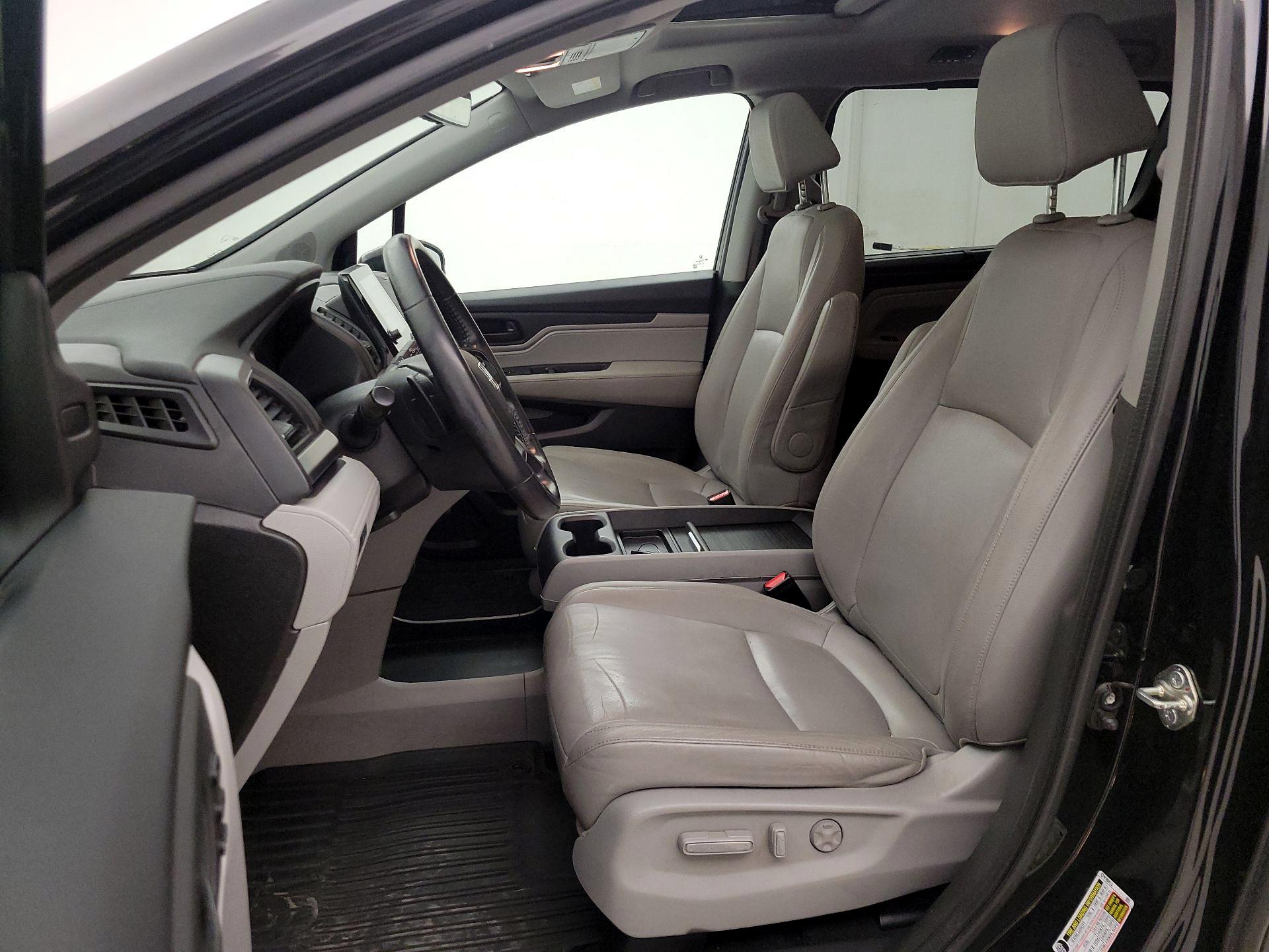 Thumbnail: 2018 Honda Odyssey - 11