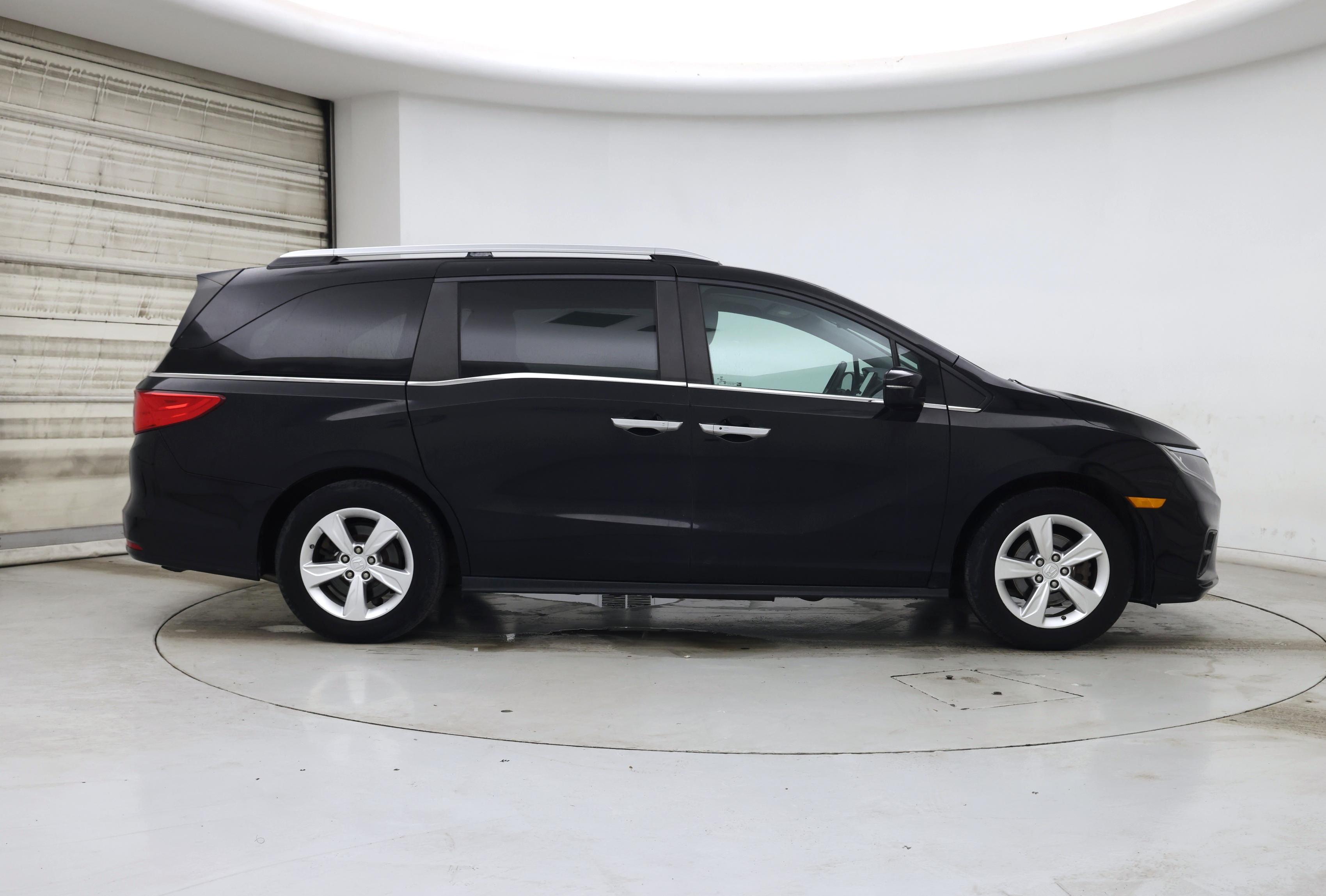 Thumbnail: 2018 Honda Odyssey - 7