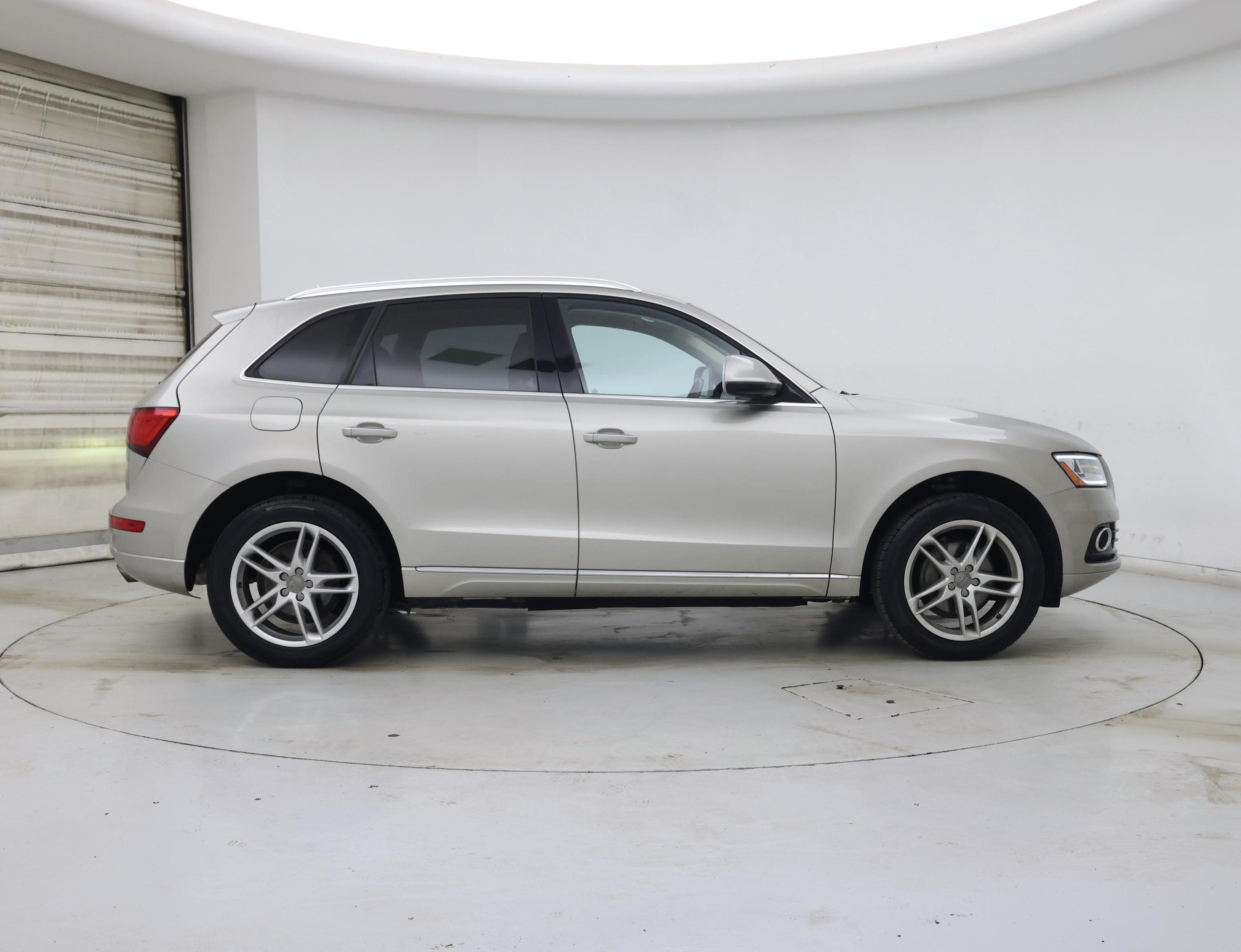 Thumbnail: 2016 Audi Q5 - 7