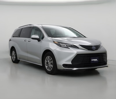 2024 Toyota Sienna LE