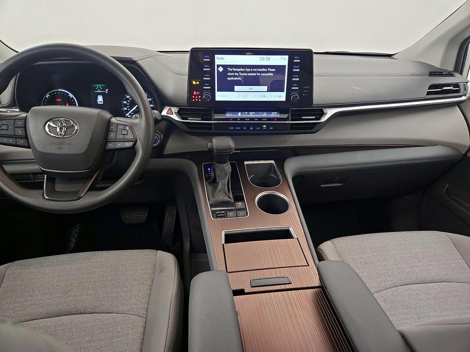 Thumbnail: 2024 Toyota Sienna - 9