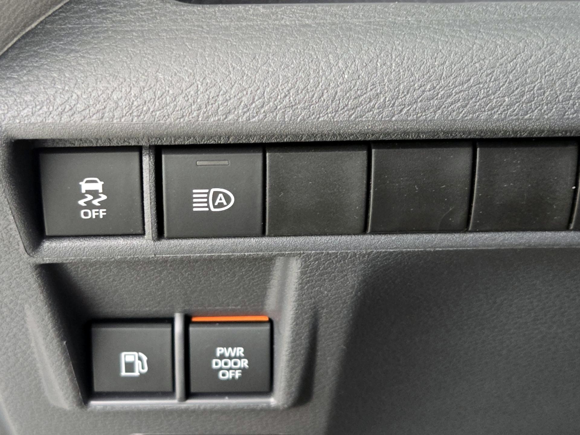 Thumbnail: 2024 Toyota Sienna - 13