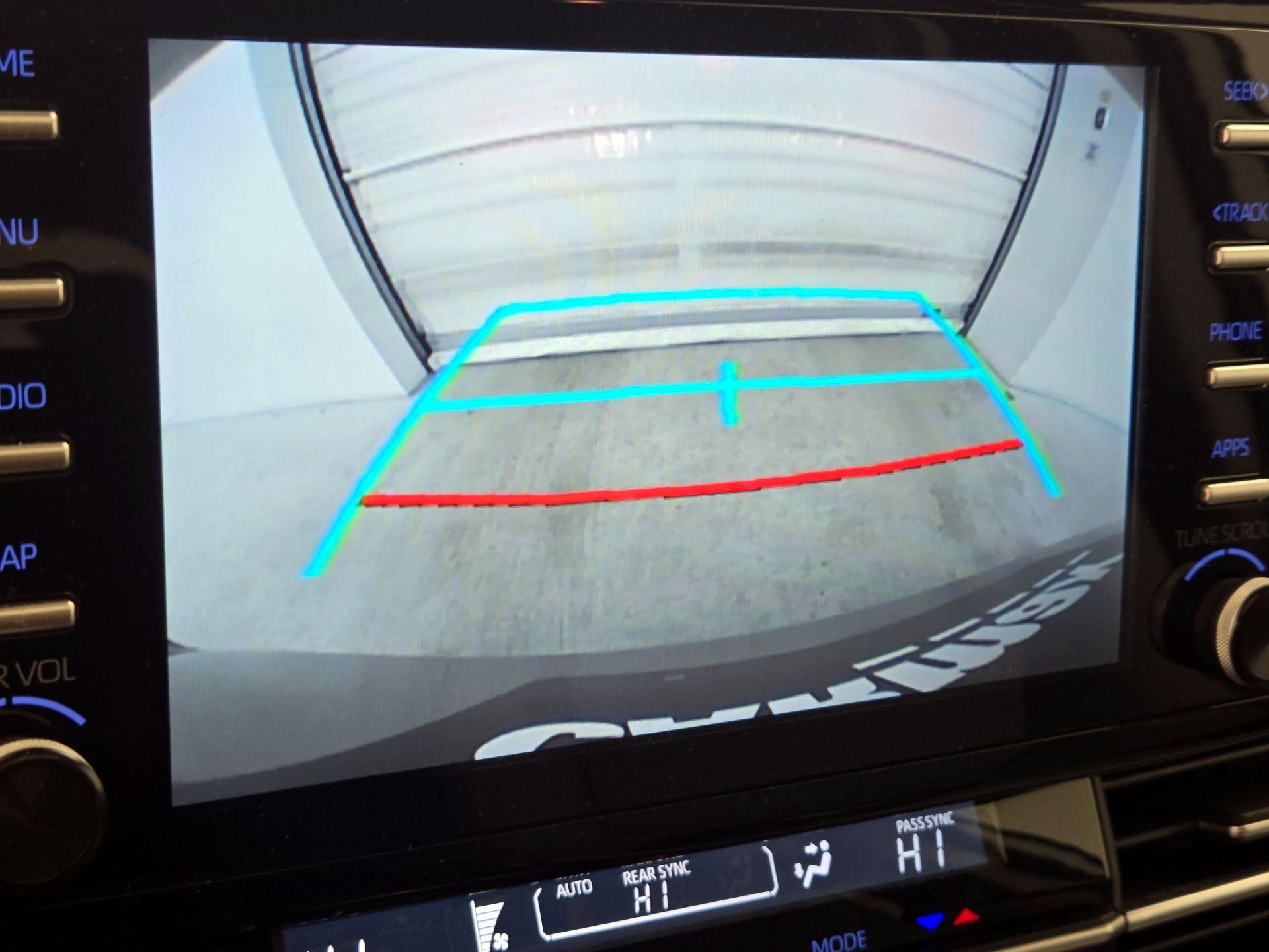 Thumbnail: 2024 Toyota Sienna - 14