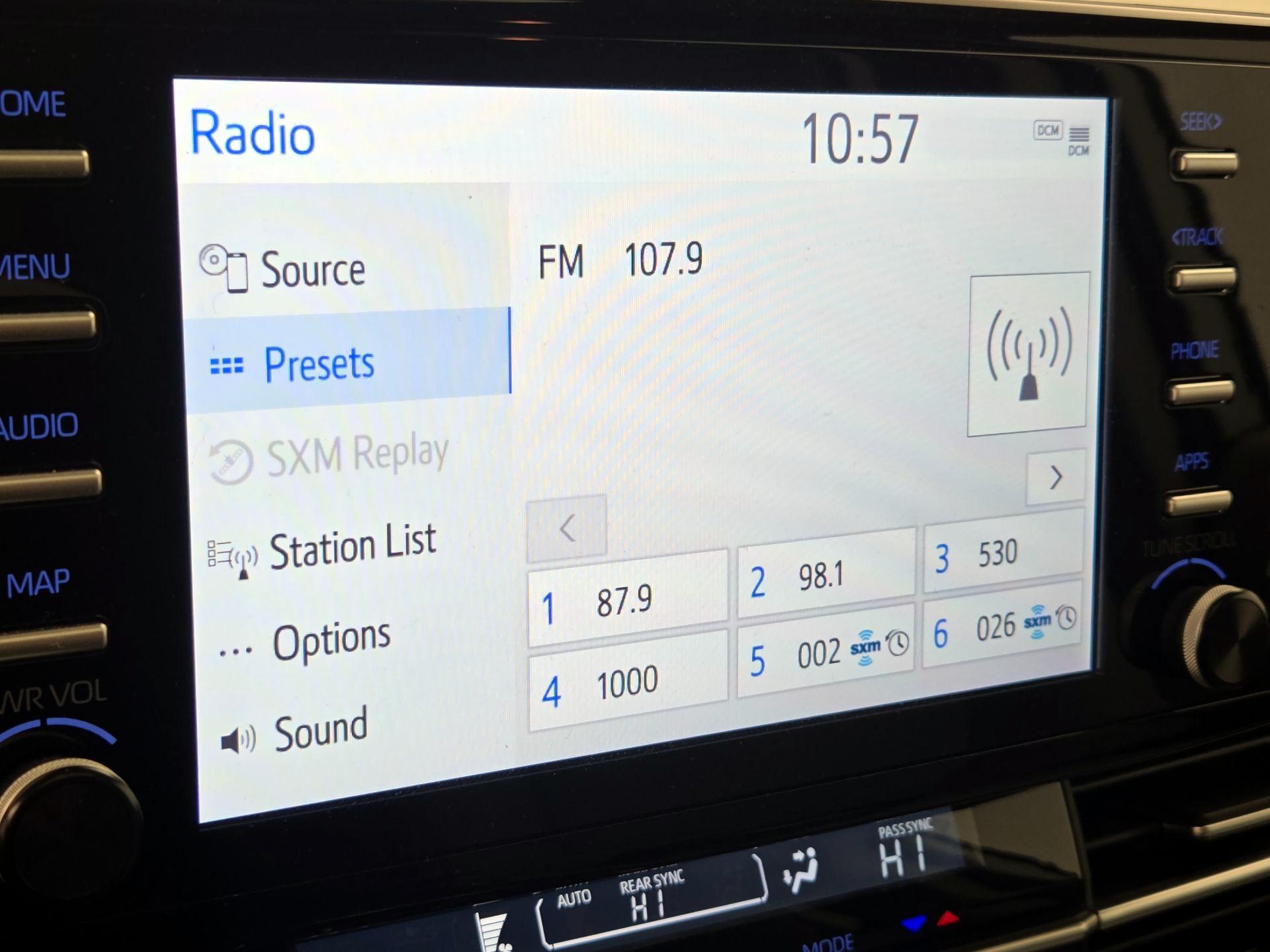 Thumbnail: 2024 Toyota Sienna - 15