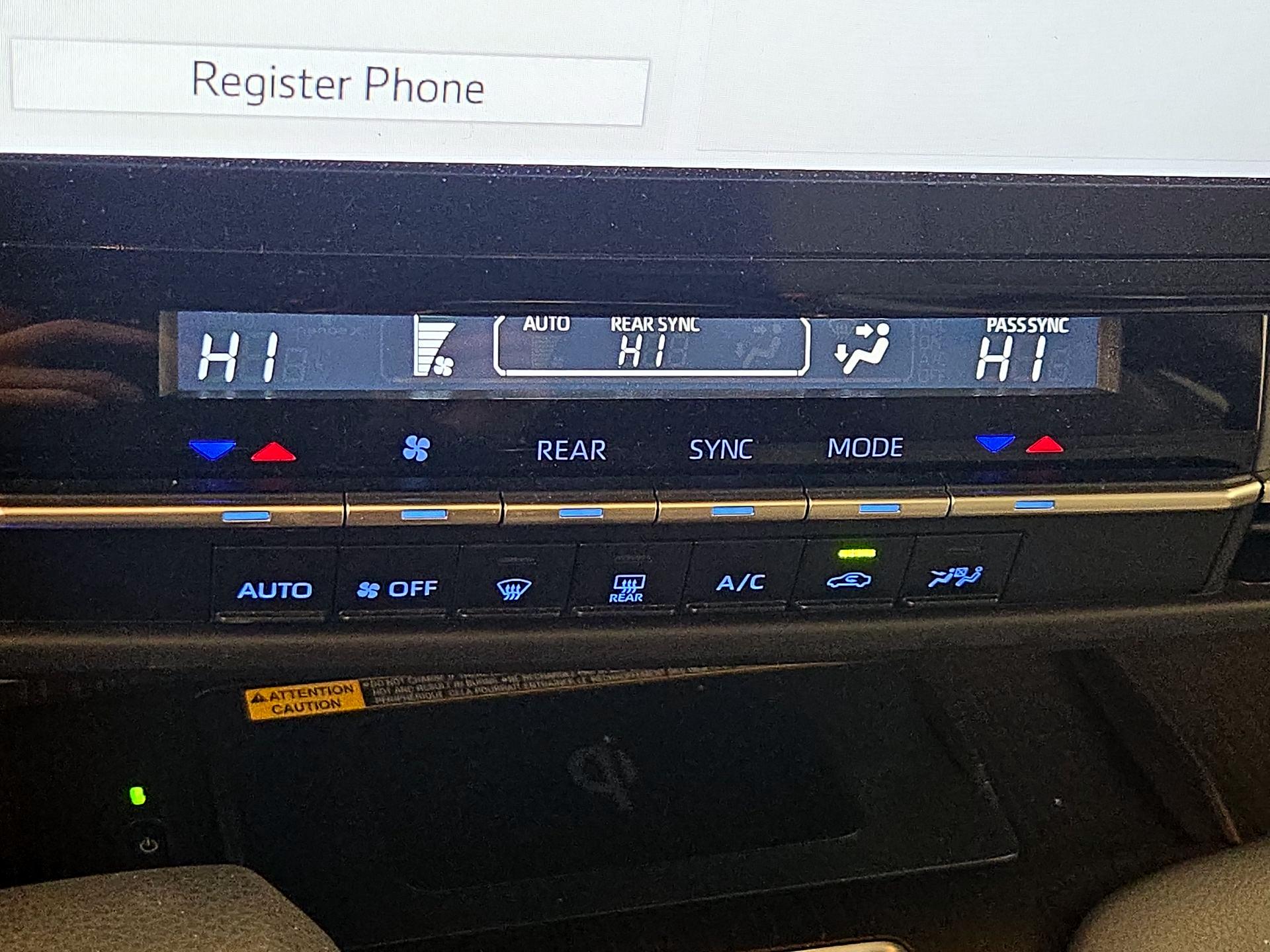 Thumbnail: 2024 Toyota Sienna - 16