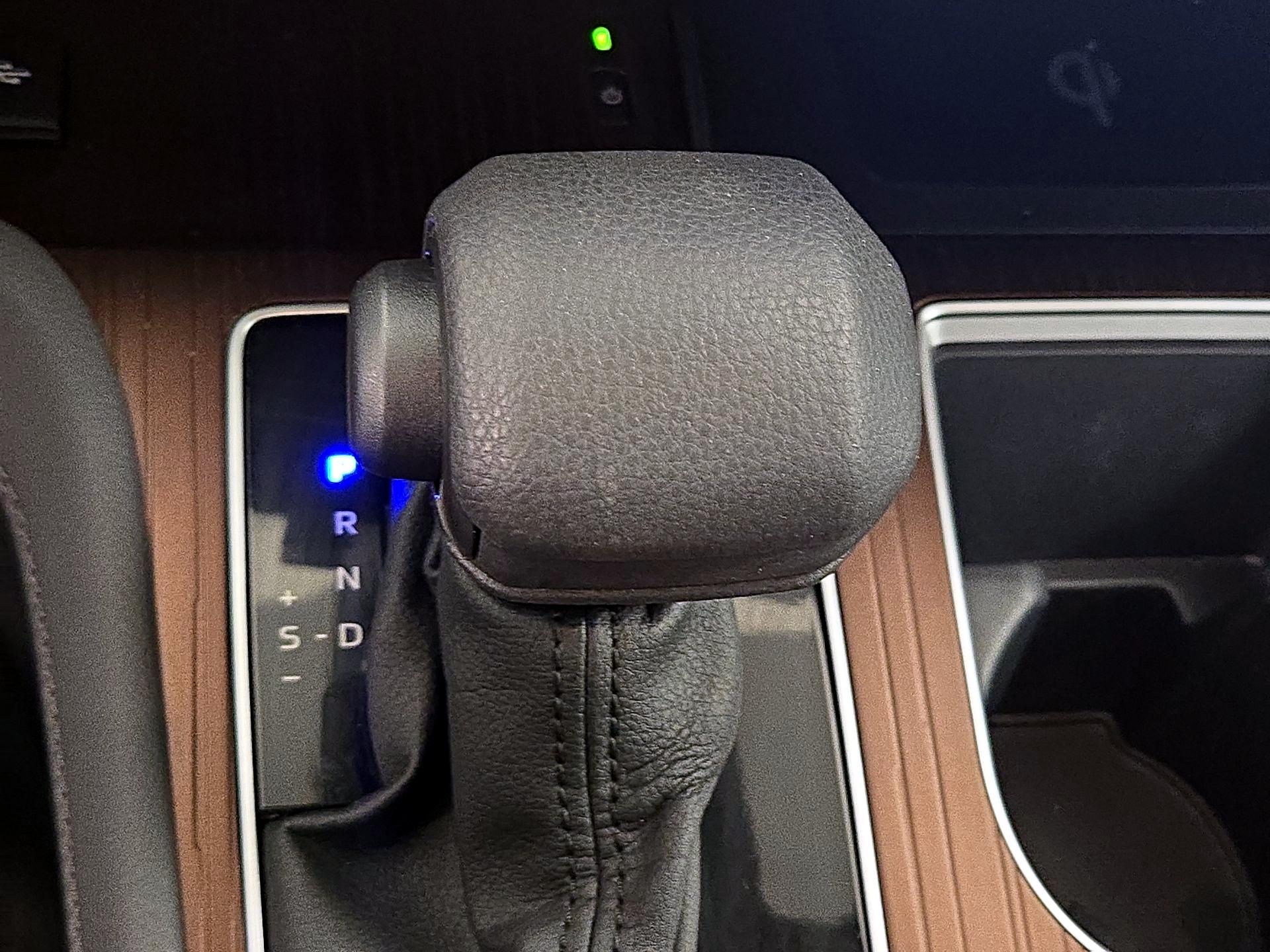 Thumbnail: 2024 Toyota Sienna - 17