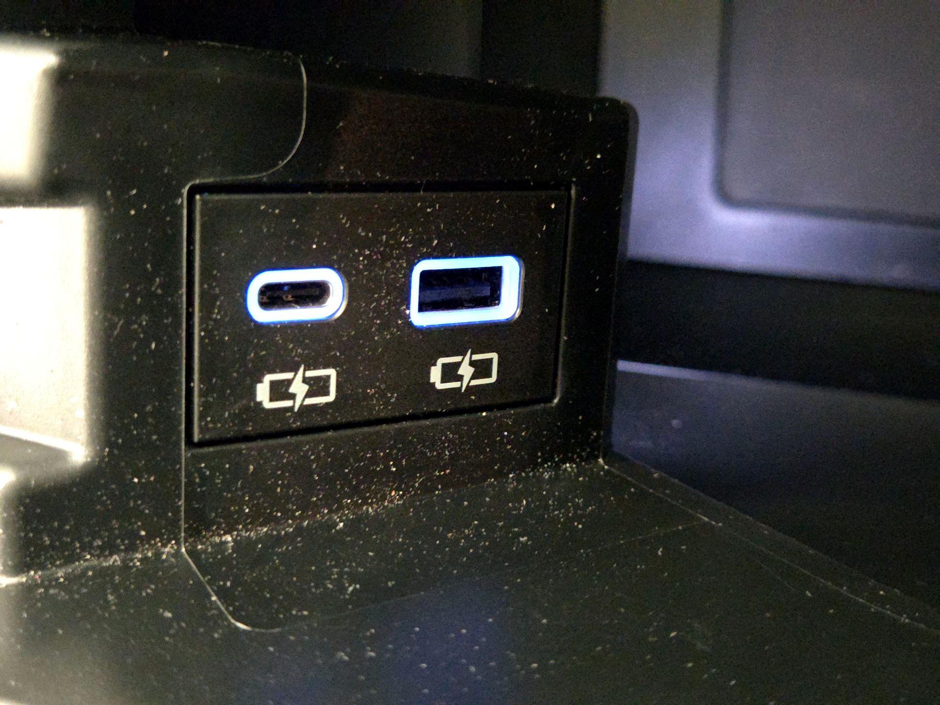 Thumbnail: 2024 Toyota Sienna - 18