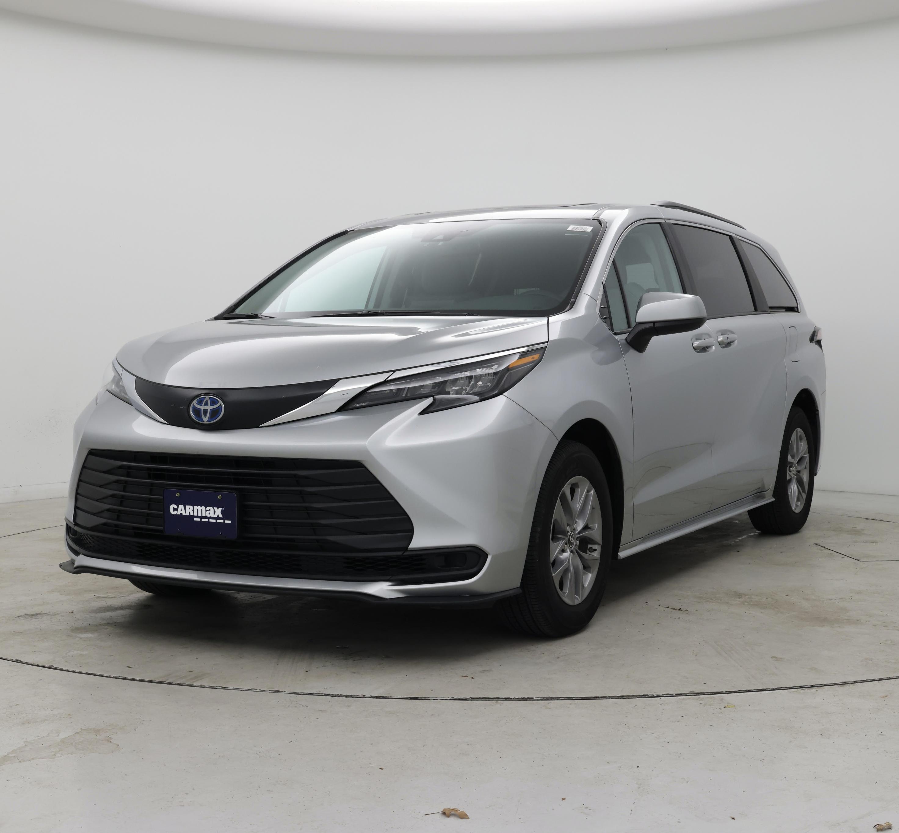 Thumbnail: 2024 Toyota Sienna - 4