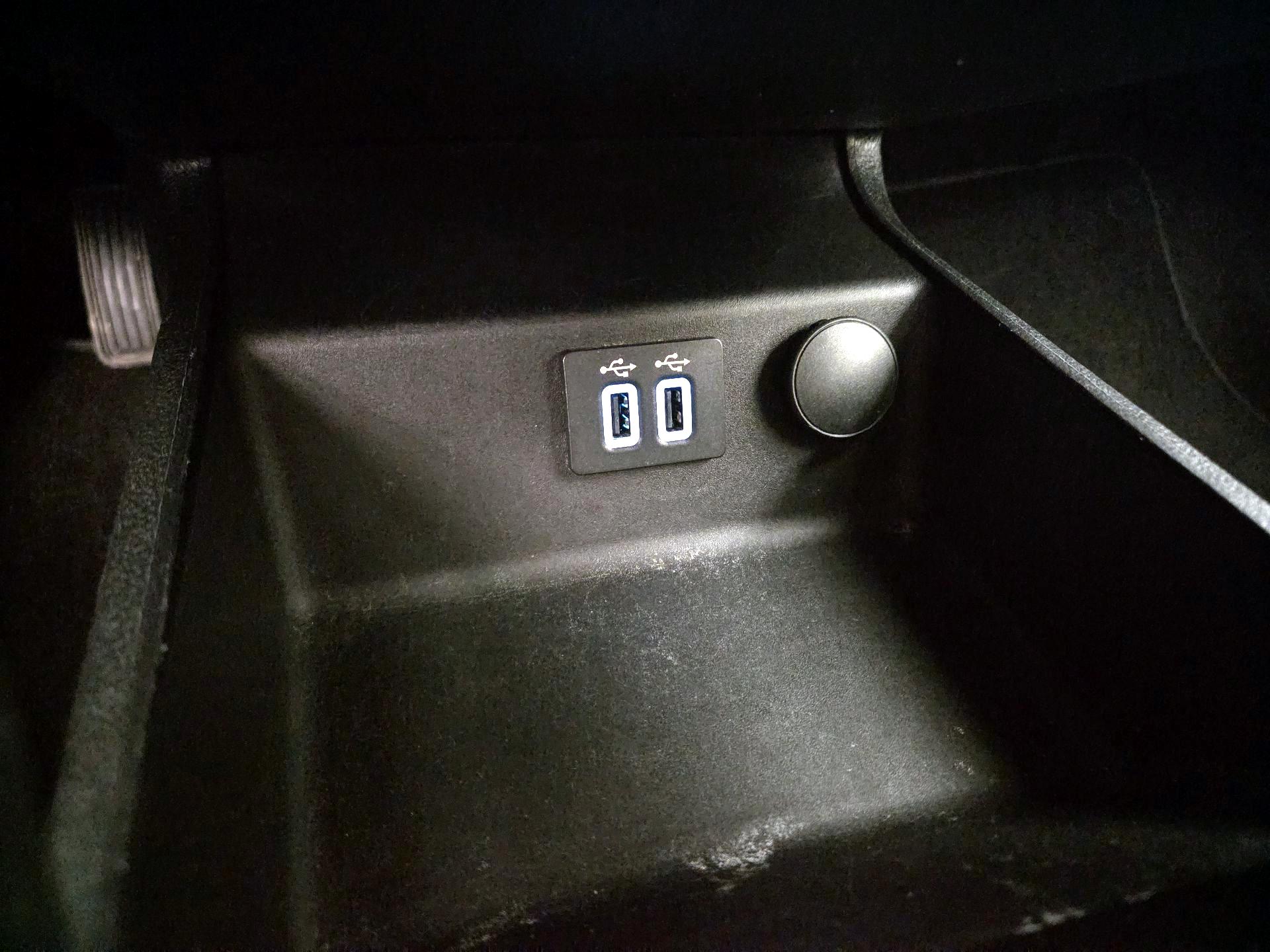 Thumbnail: 2019 Ford Fusion - 18