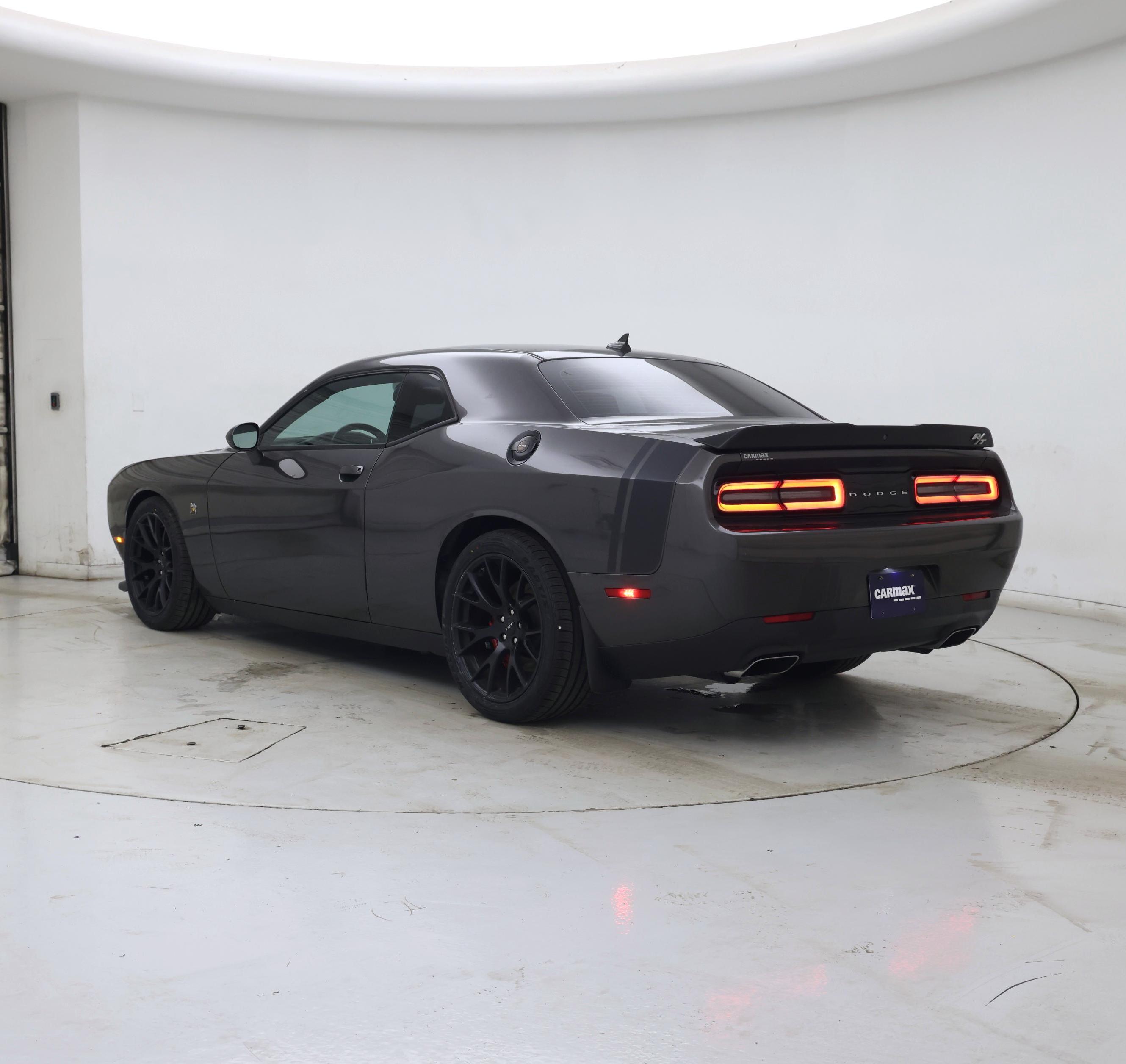 Thumbnail: 2018 Dodge Challenger - 2