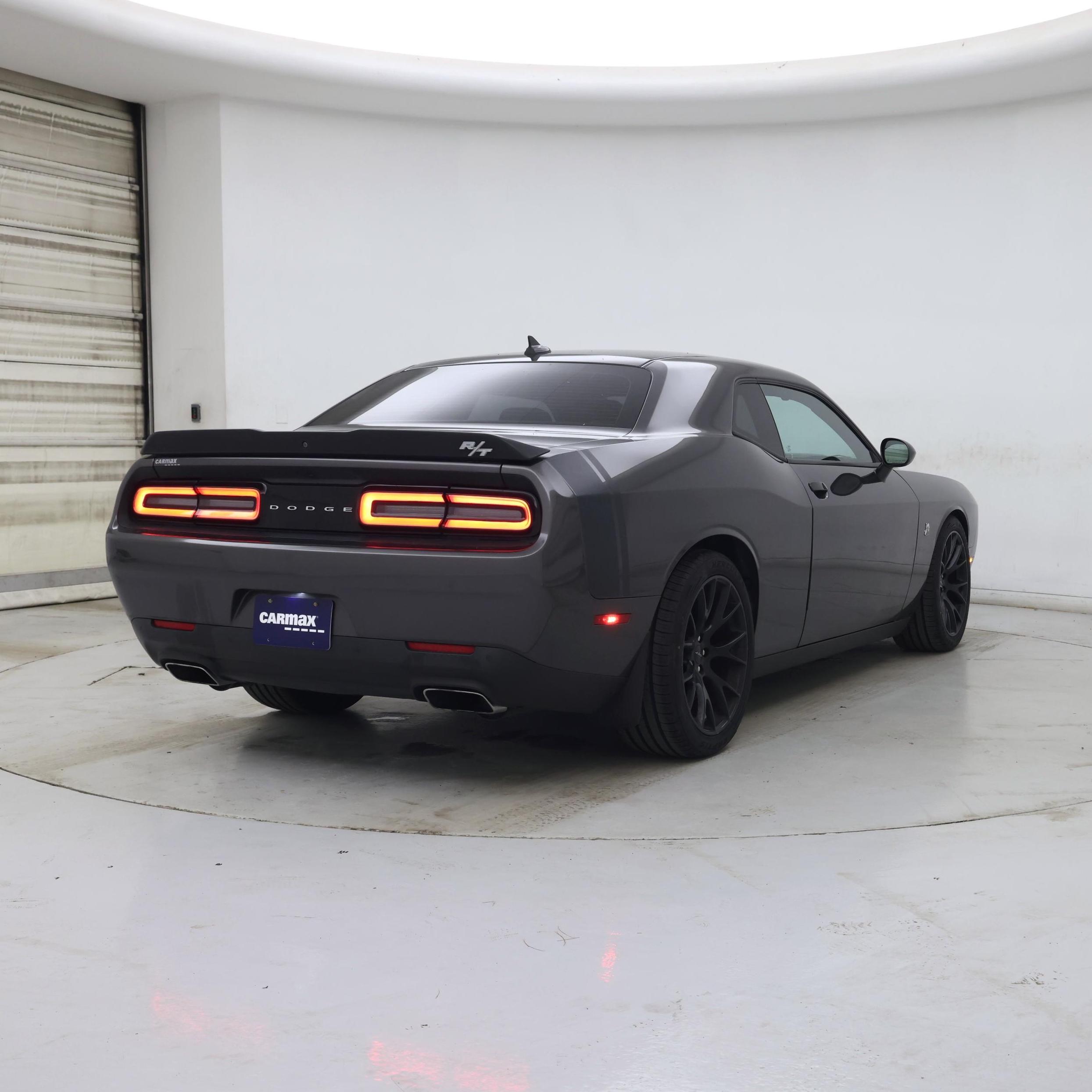 Thumbnail: 2018 Dodge Challenger - 8