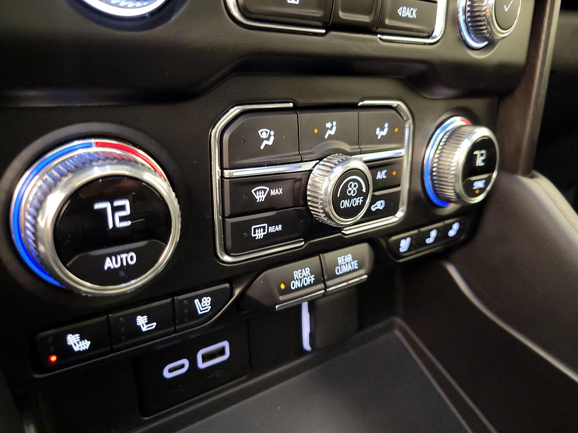 Thumbnail: 2024 GMC Yukon - 16