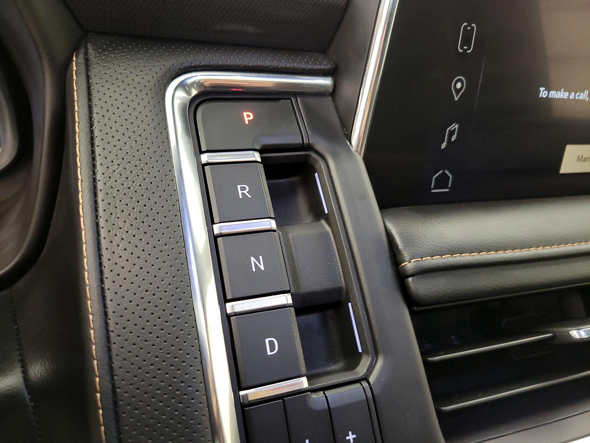 Thumbnail: 2024 GMC Yukon - 17