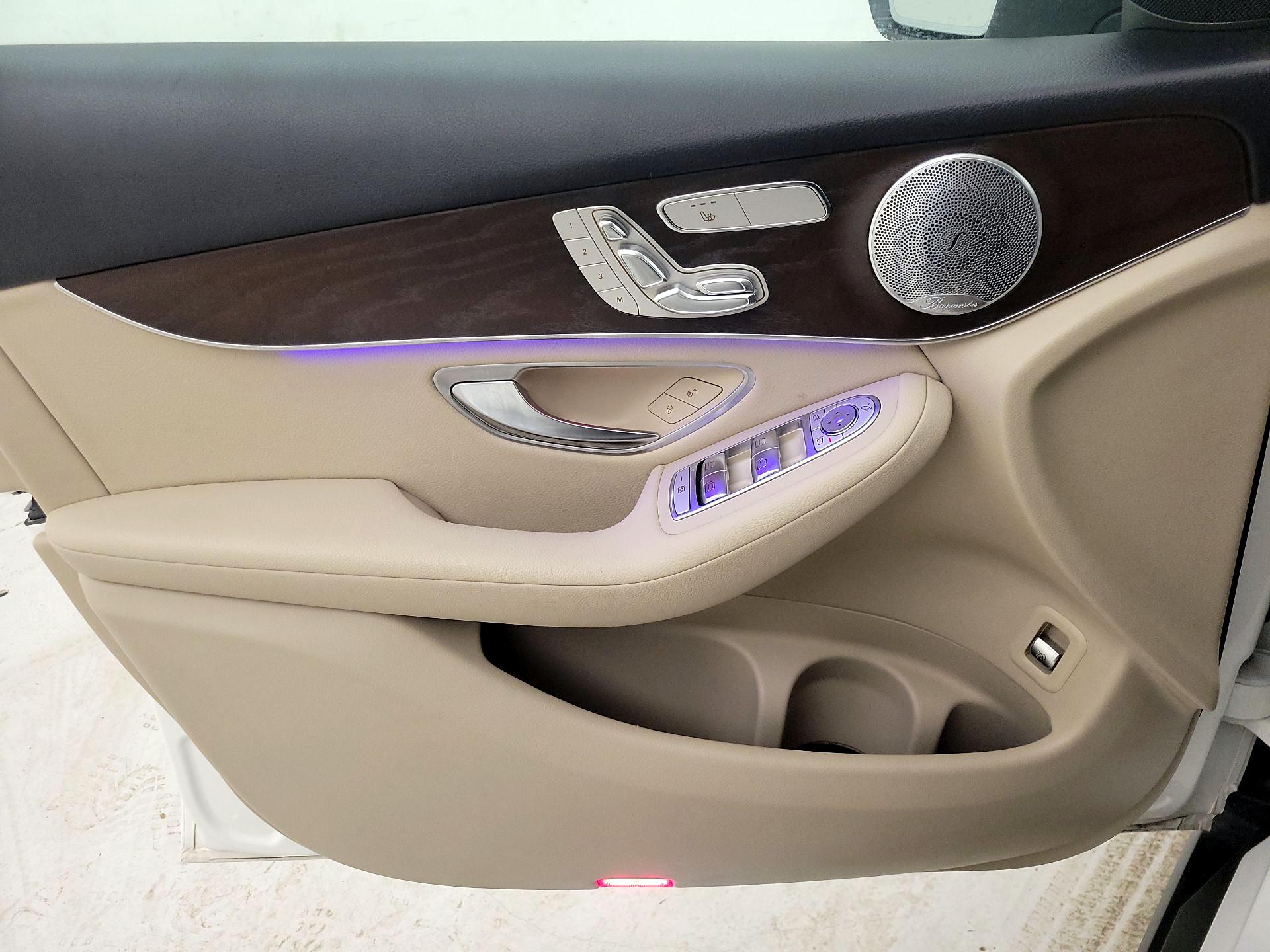 Thumbnail: 2020 Mercedes-Benz GLC - 12