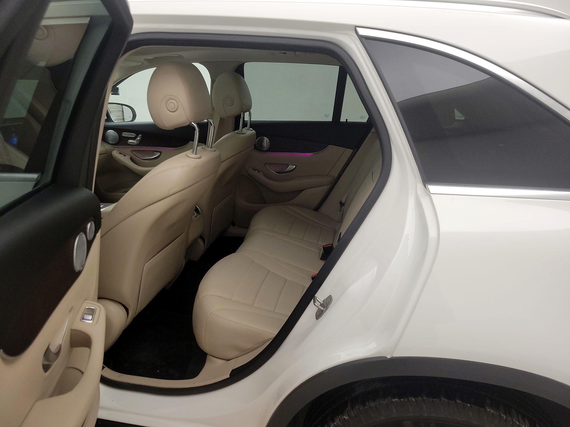 Thumbnail: 2020 Mercedes-Benz GLC - 20