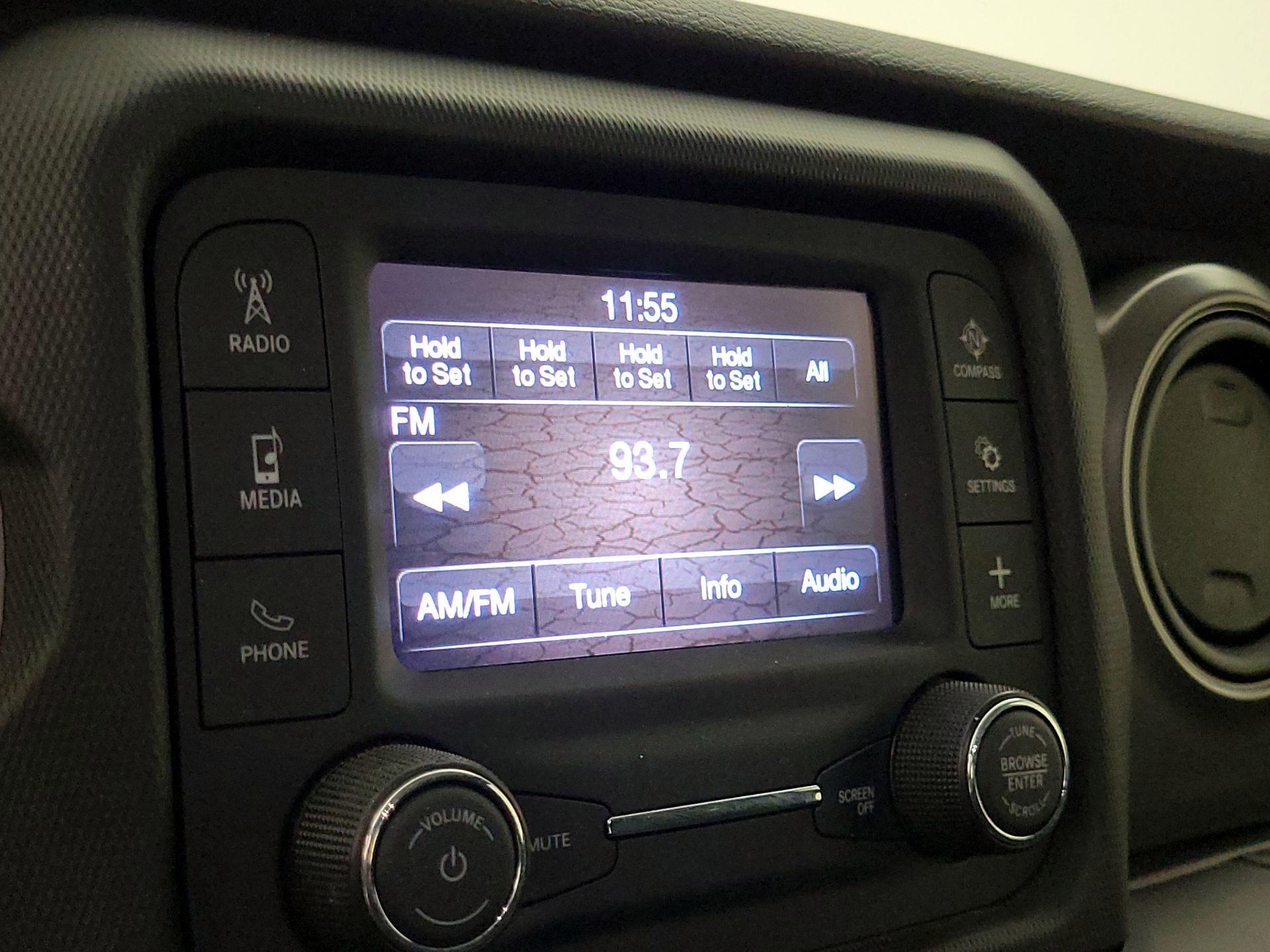 Thumbnail: 2021 Jeep Wrangler - 15