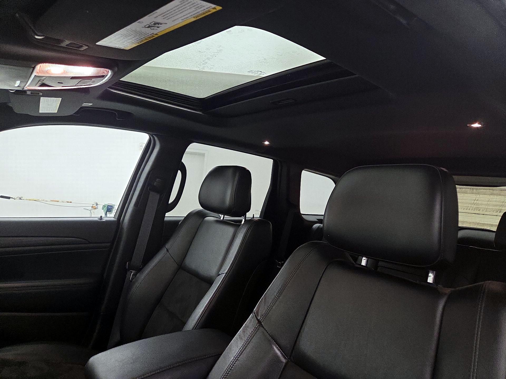 Thumbnail: 2019 Jeep Grand Cherokee - 19