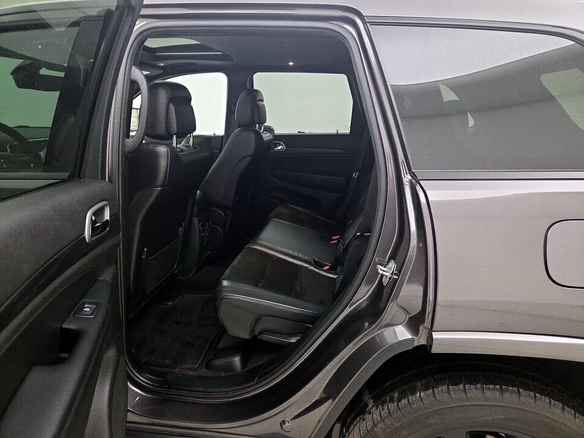 Thumbnail: 2019 Jeep Grand Cherokee - 20