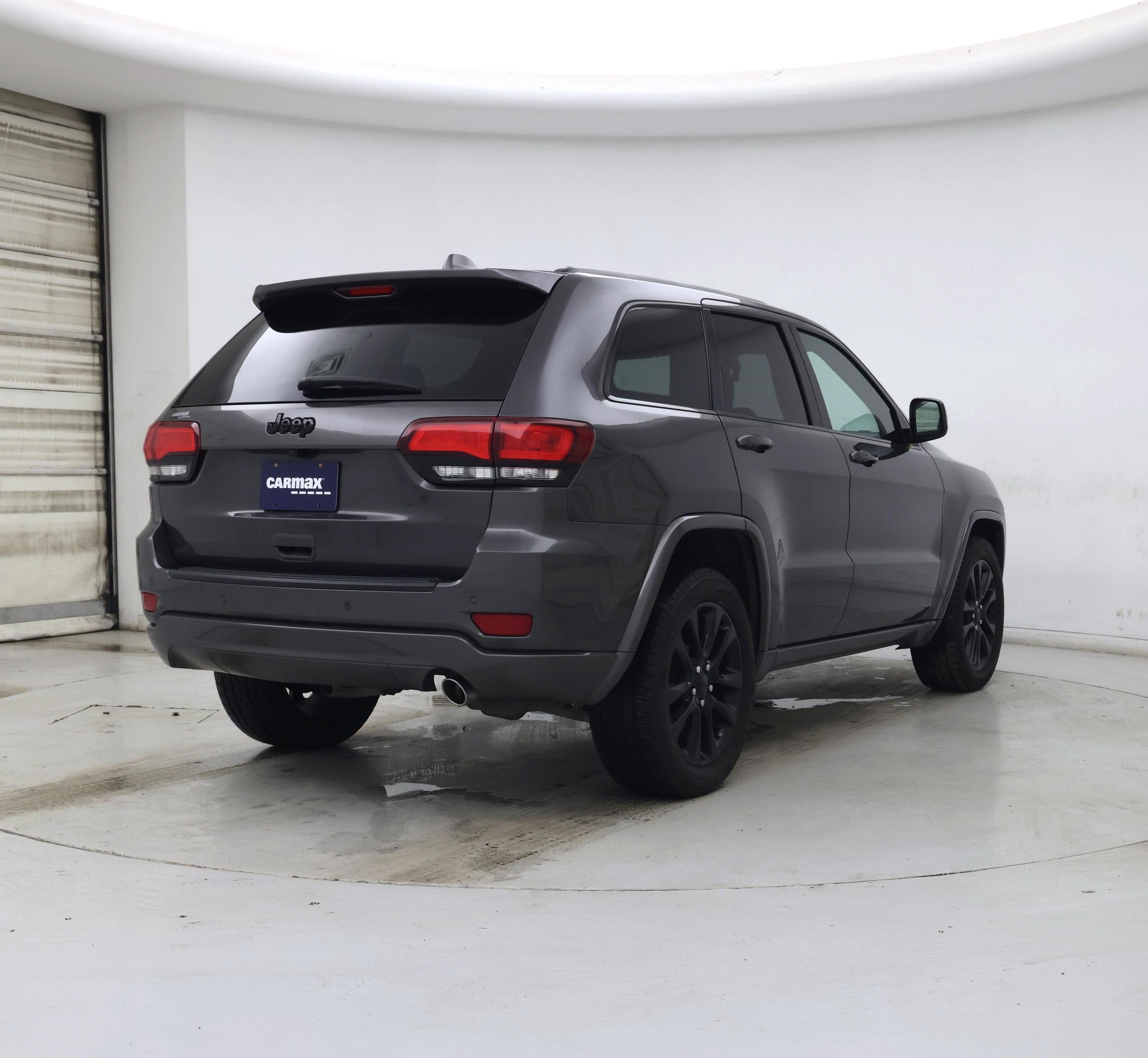Thumbnail: 2019 Jeep Grand Cherokee - 8