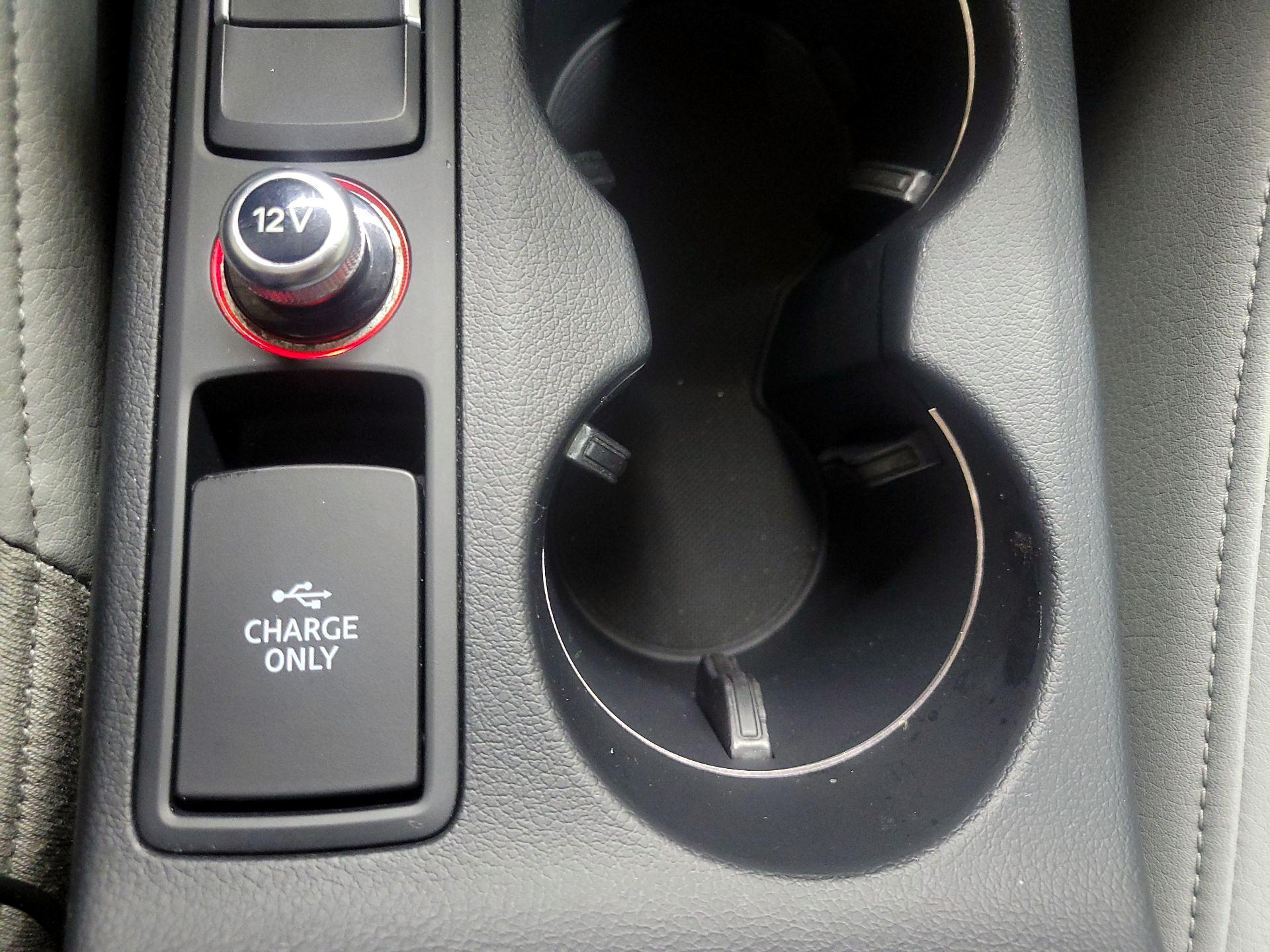 Thumbnail: 2018 Audi Q3 - 18