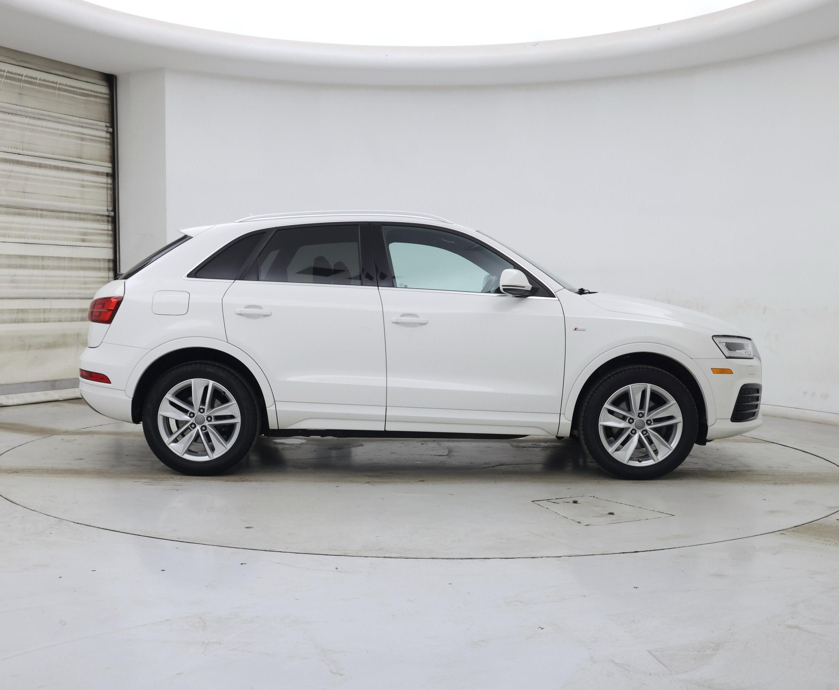 Thumbnail: 2018 Audi Q3 - 7