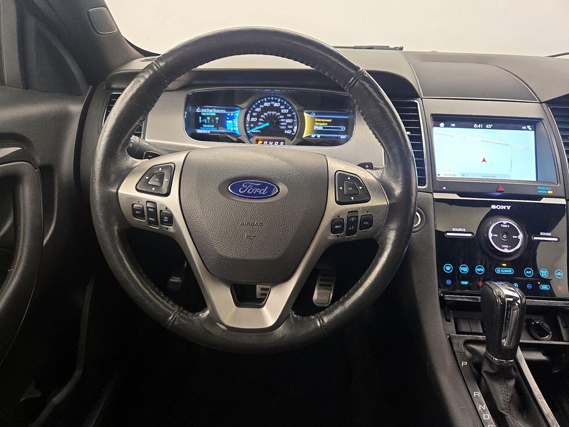 Thumbnail: 2018 Ford Taurus - 10