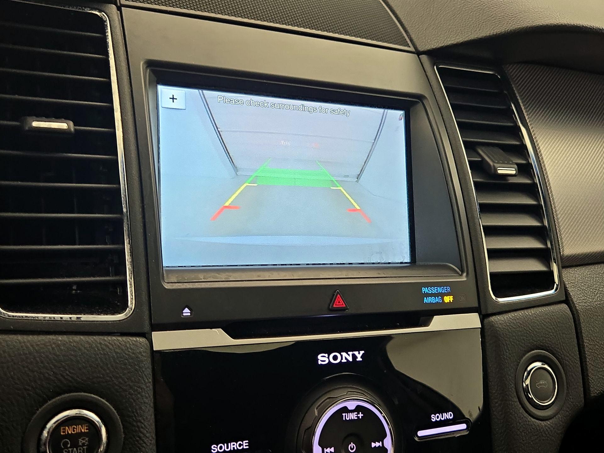 Thumbnail: 2018 Ford Taurus - 15