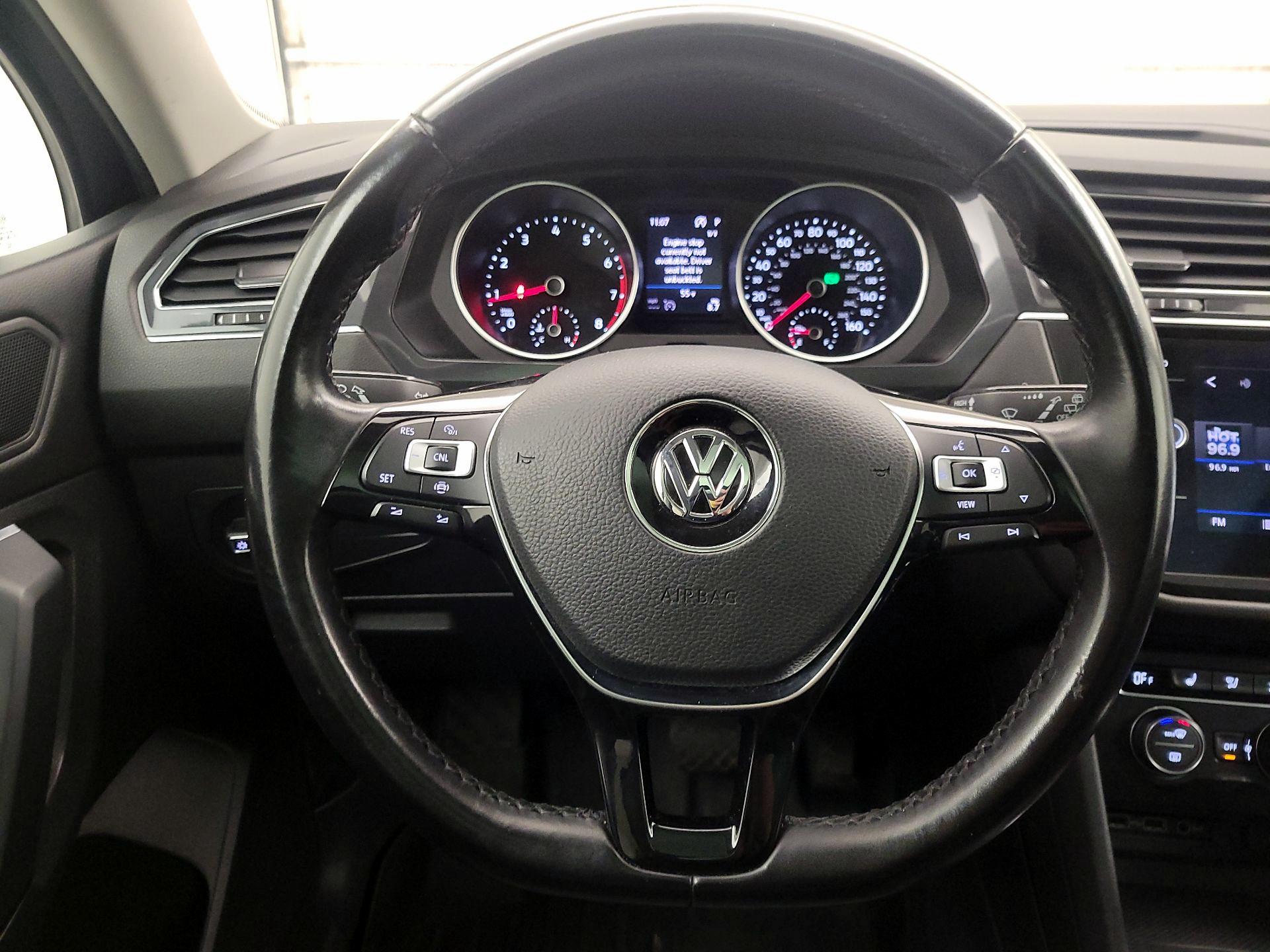 Thumbnail: 2019 Volkswagen Tiguan - 10