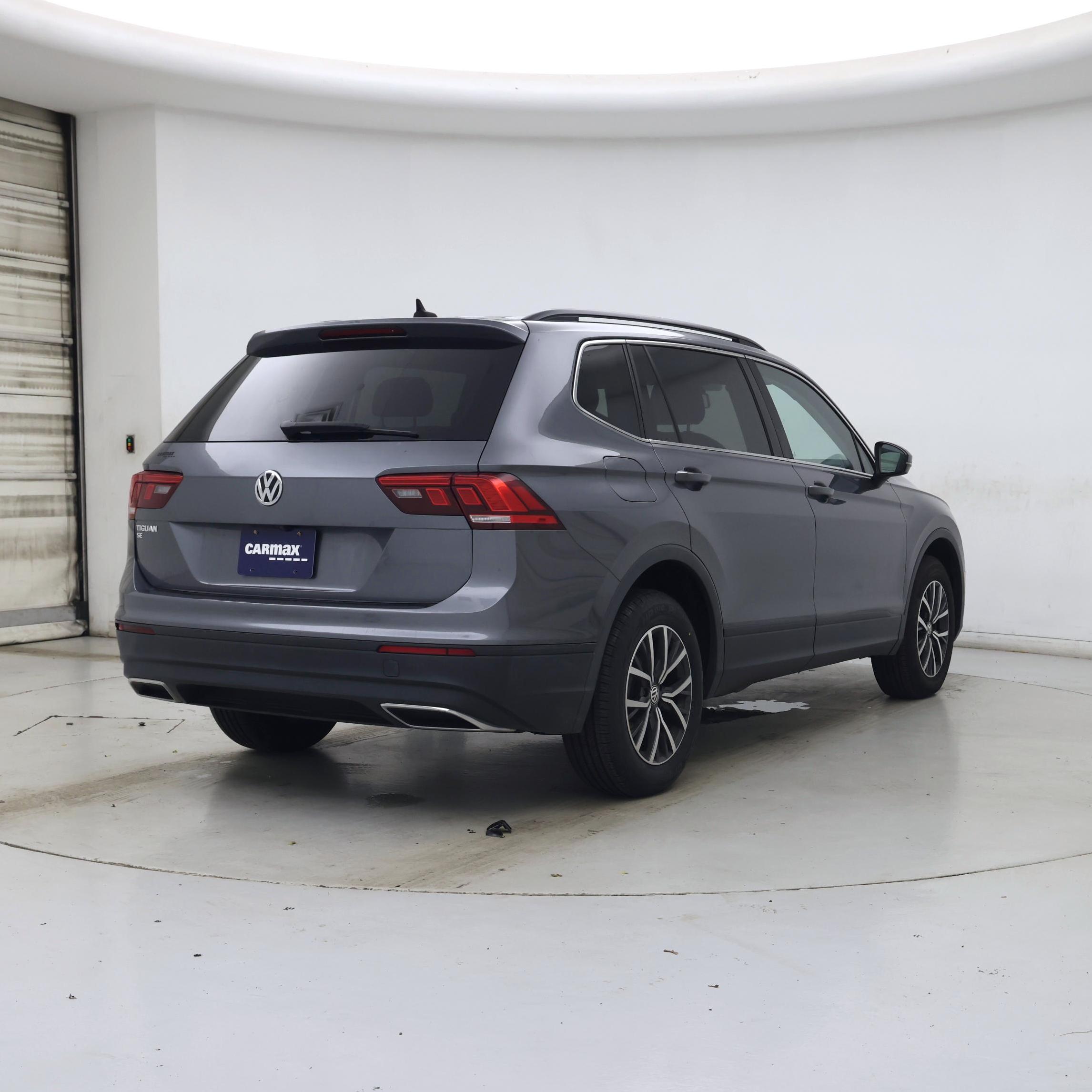 Thumbnail: 2019 Volkswagen Tiguan - 8