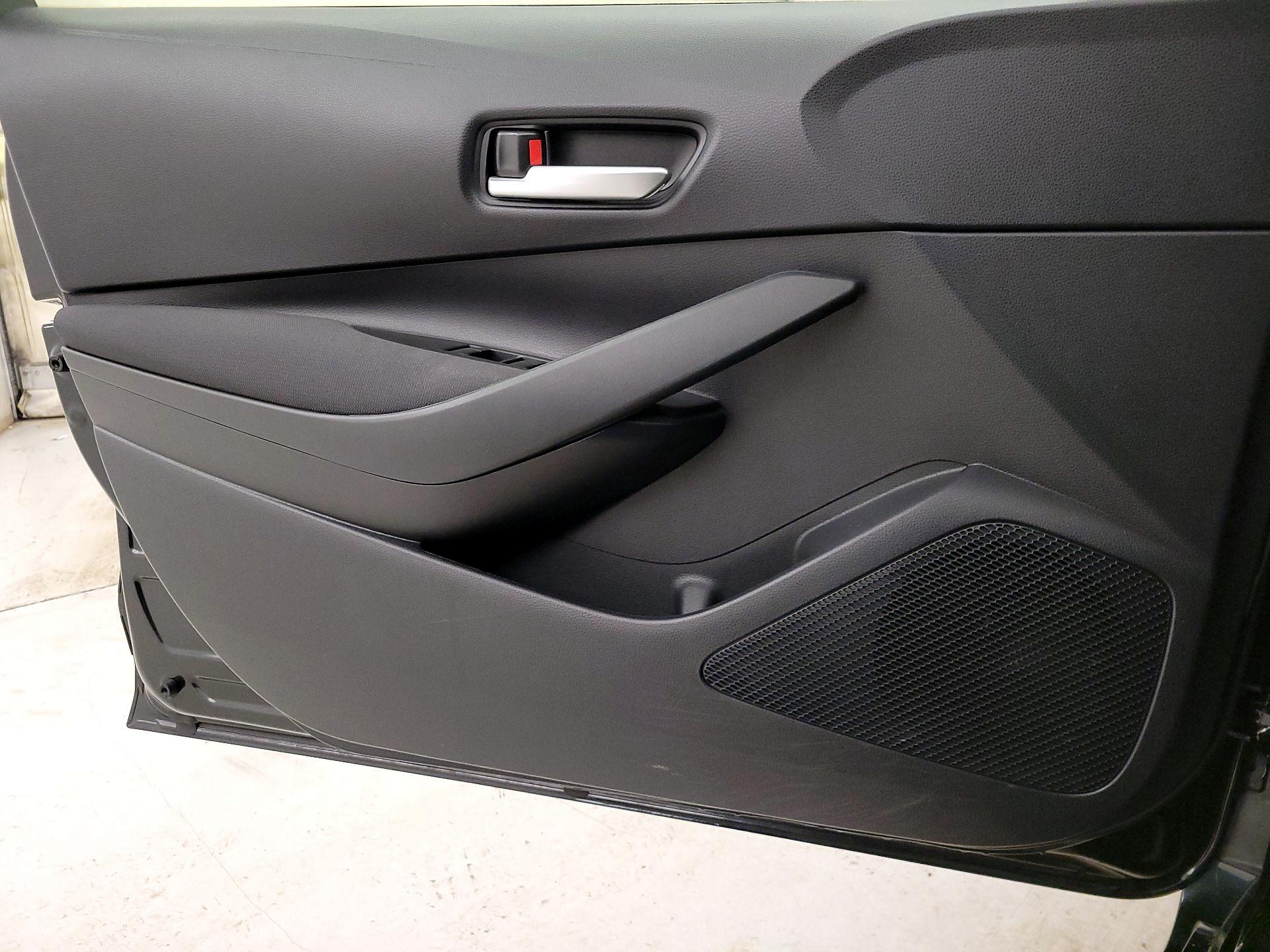 Thumbnail: 2021 Toyota Corolla - 12