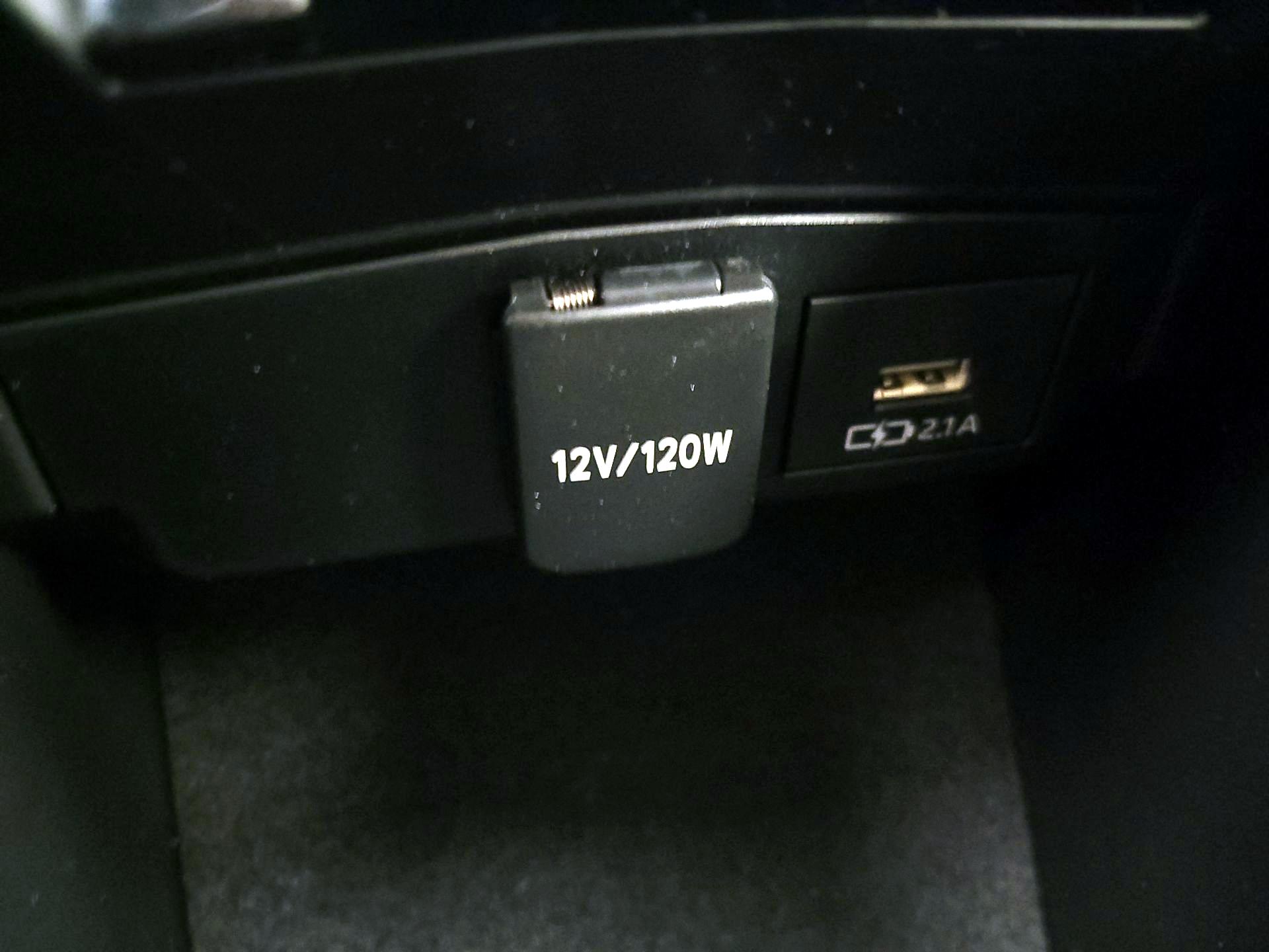 Thumbnail: 2021 Toyota Corolla - 18