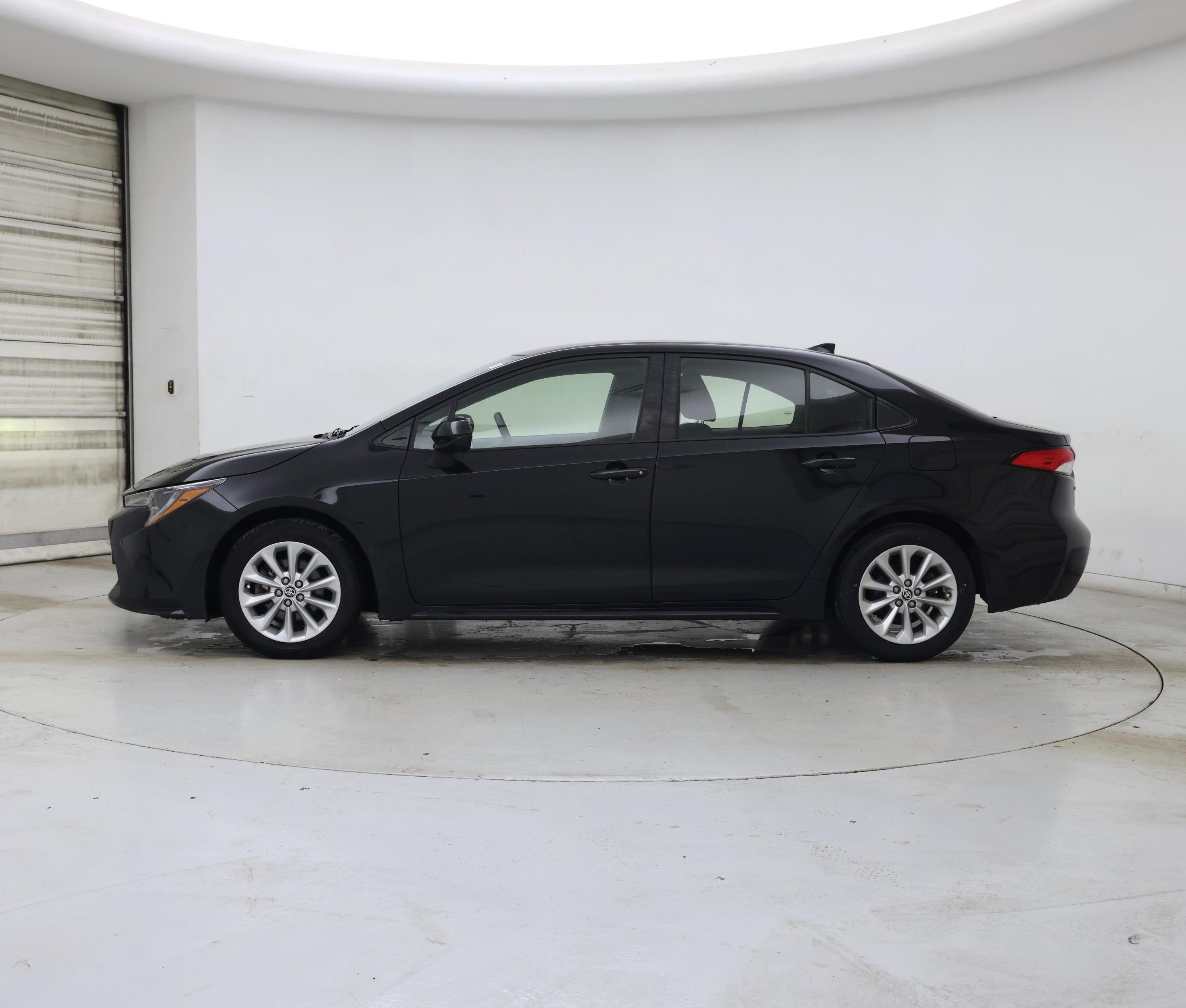 Thumbnail: 2021 Toyota Corolla - 3