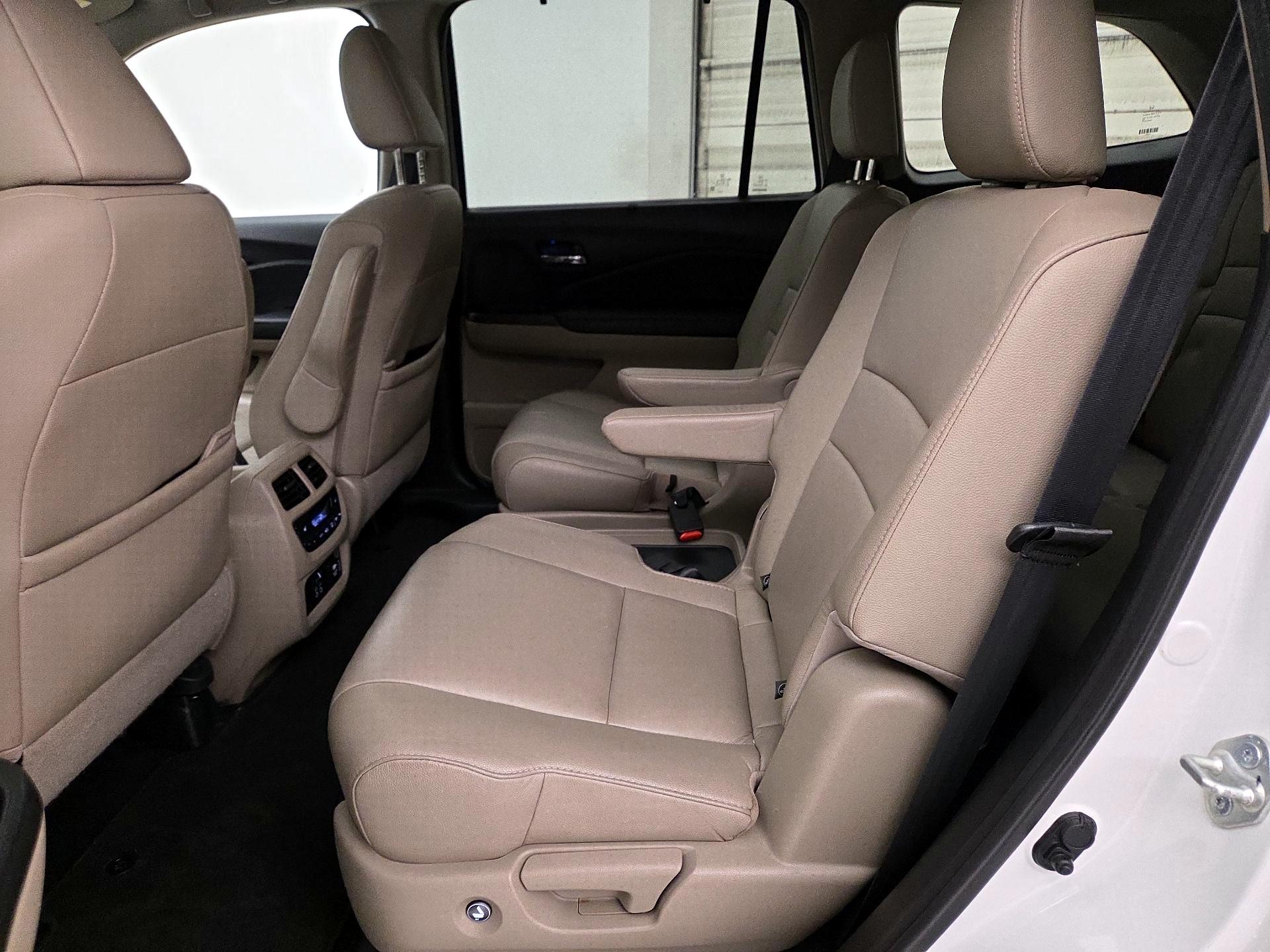 Thumbnail: 2021 Honda Pilot - 20