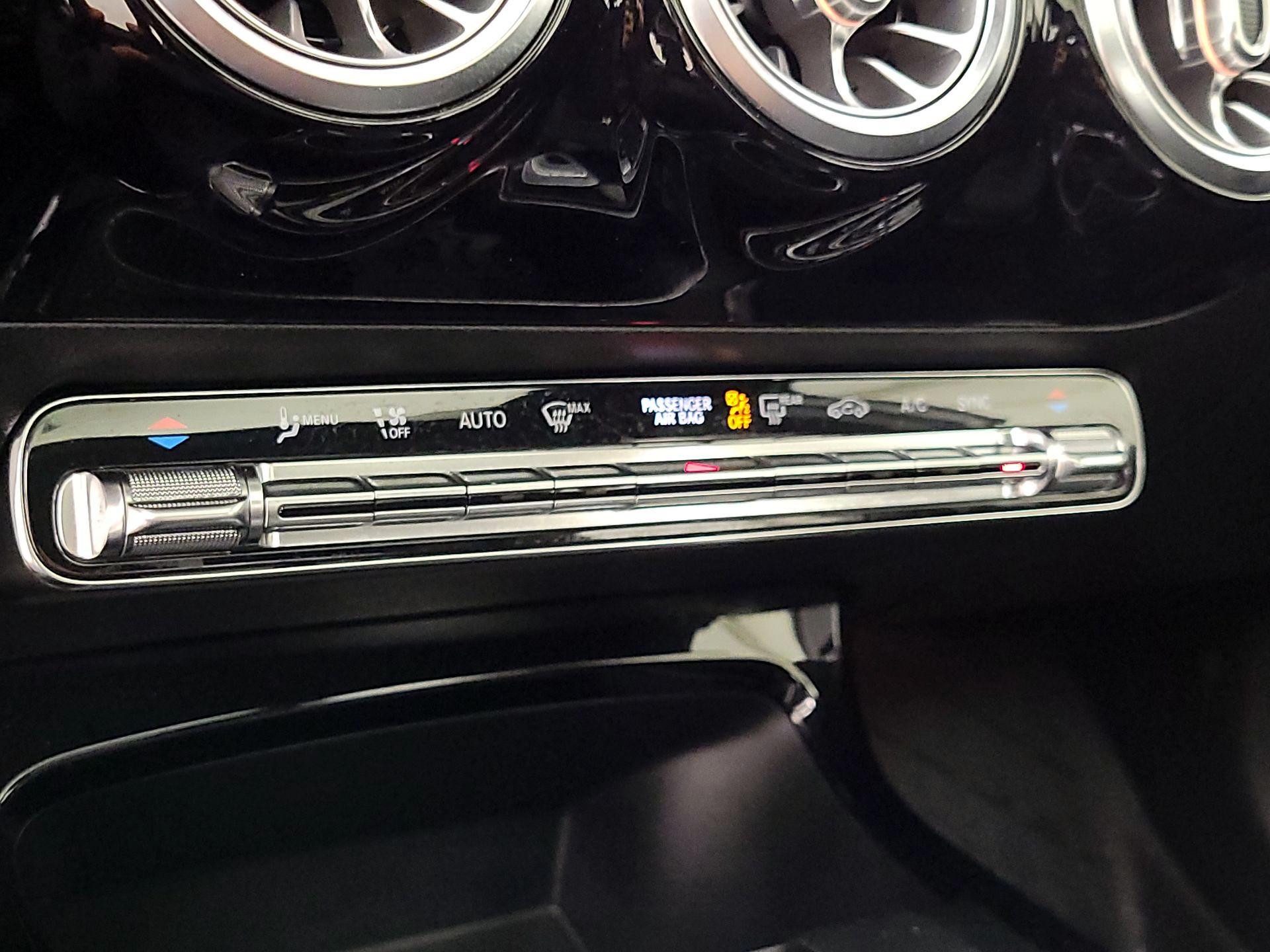 Thumbnail: 2020 Mercedes-Benz A-Class - 16