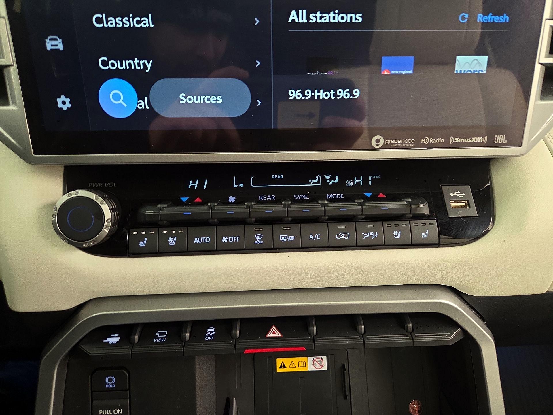 Thumbnail: 2023 Toyota Sequoia - 16