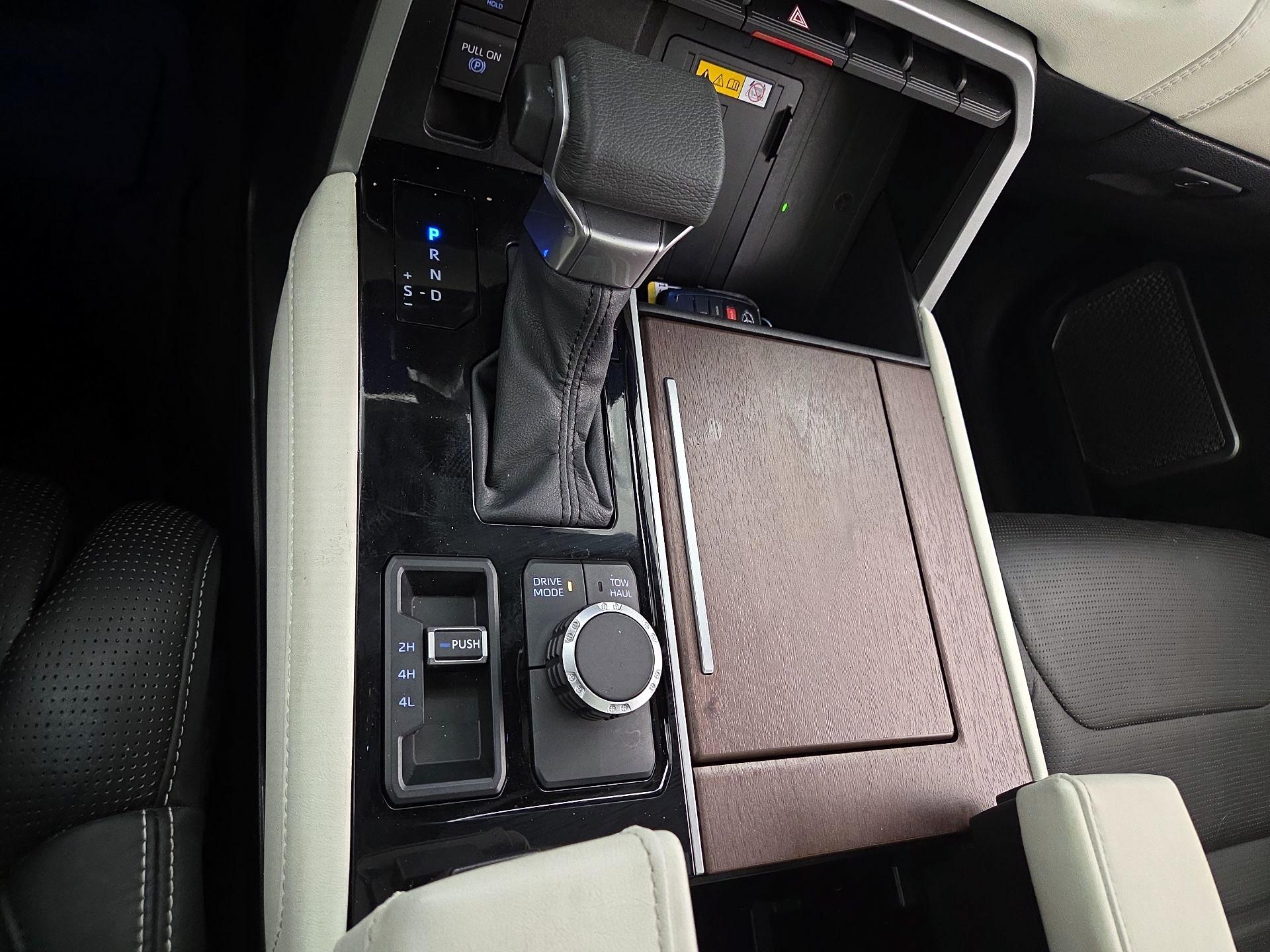 Thumbnail: 2023 Toyota Sequoia - 17