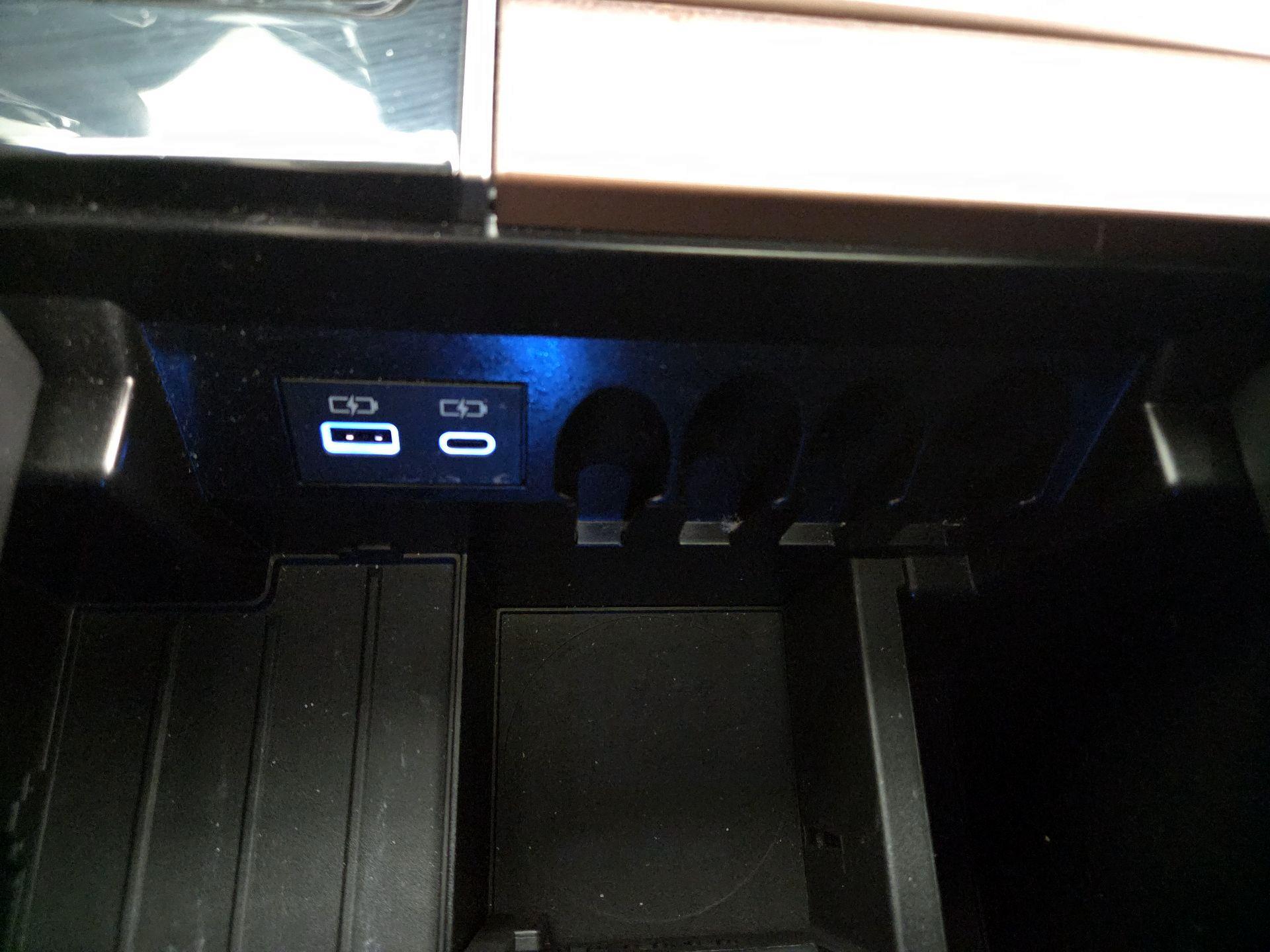 Thumbnail: 2023 Toyota Sequoia - 18